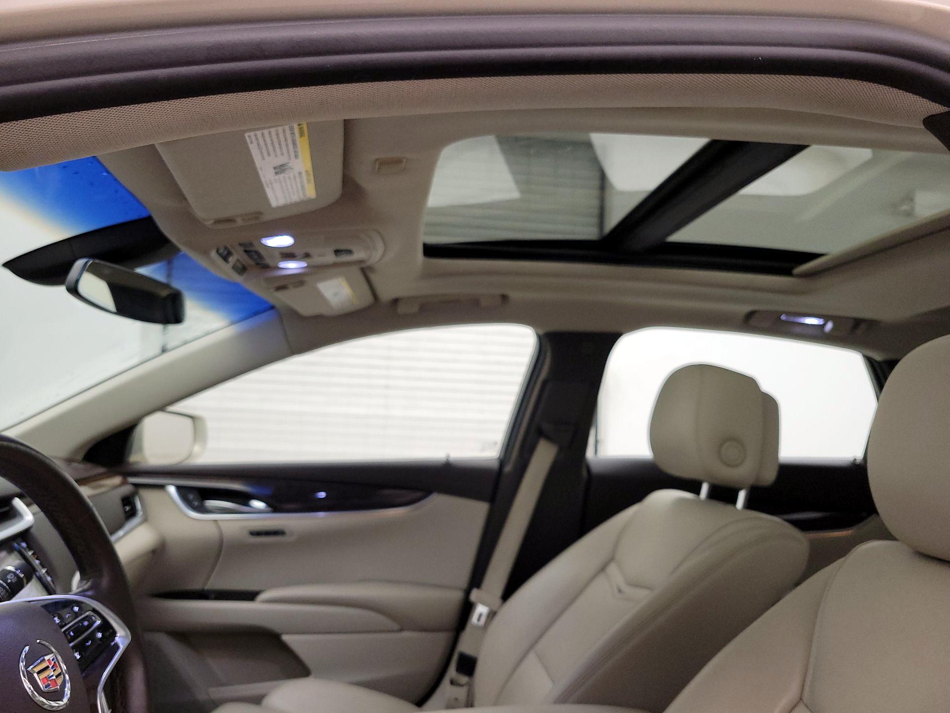 Thumbnail: 2014 Cadillac XTS - 18