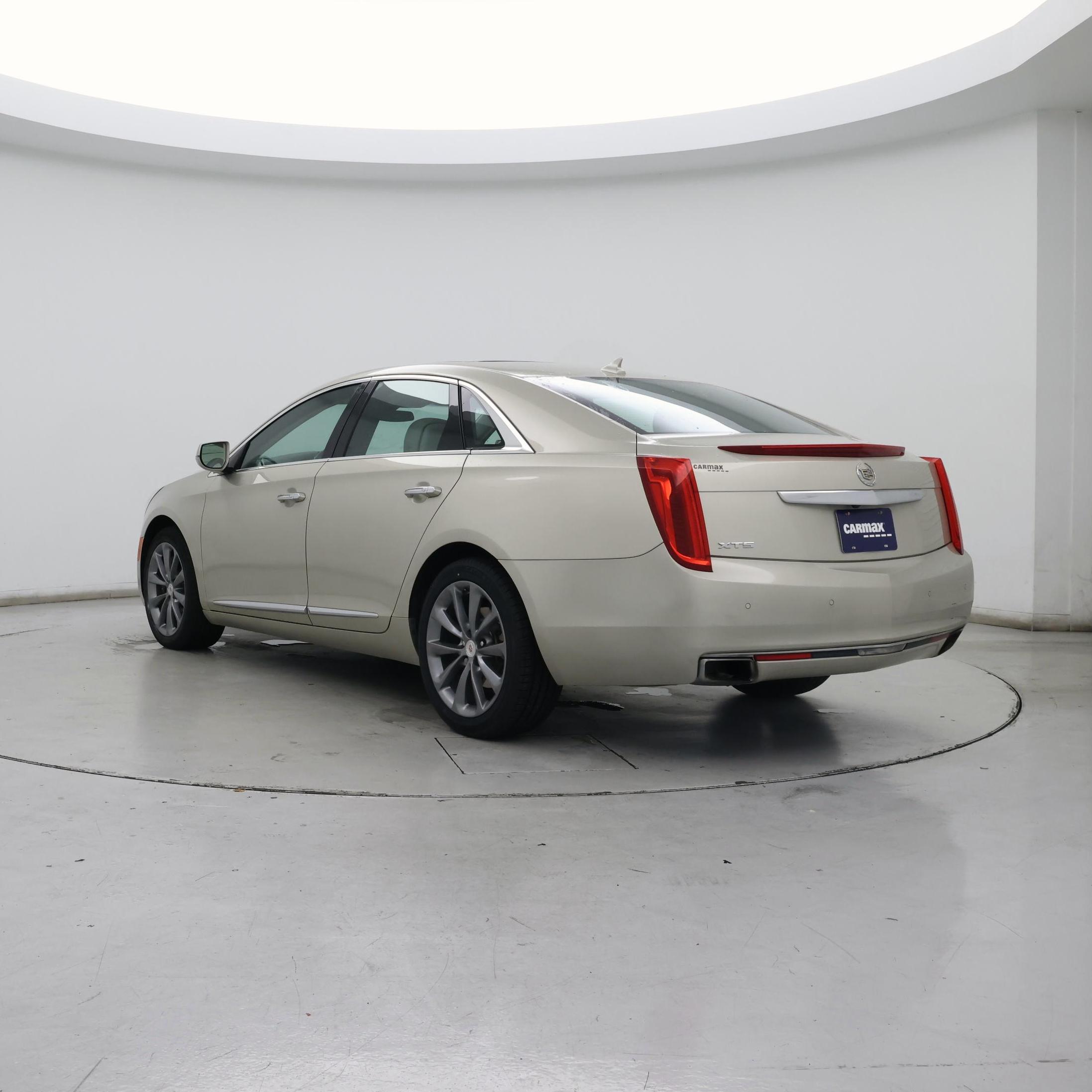 Thumbnail: 2014 Cadillac XTS - 2