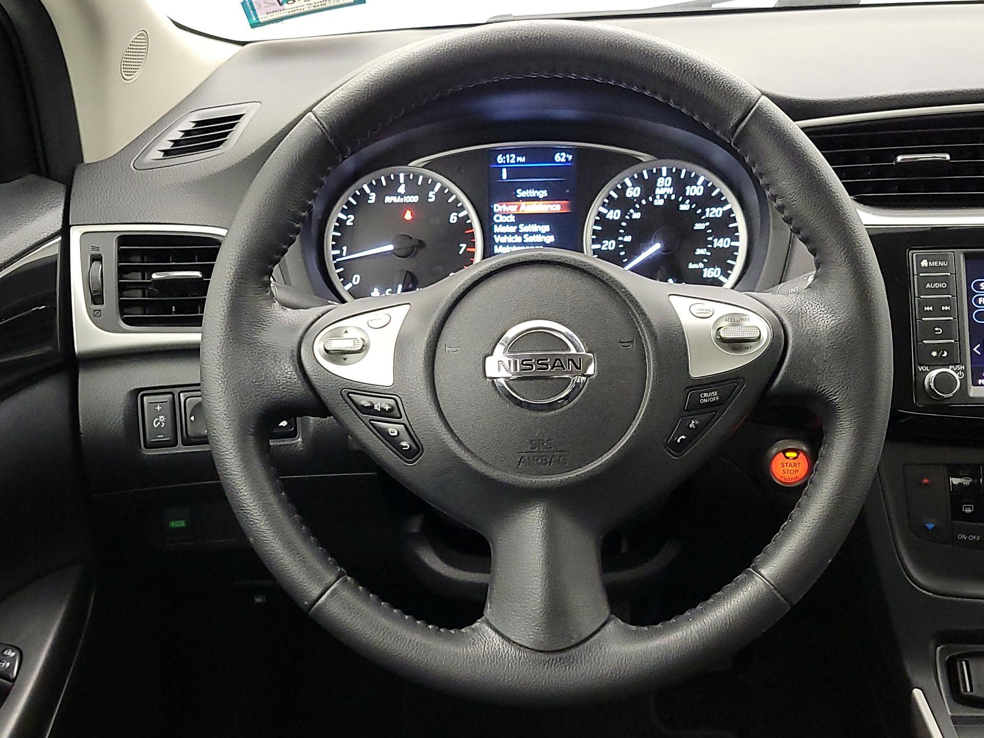 Thumbnail: 2019 Nissan Sentra - 10
