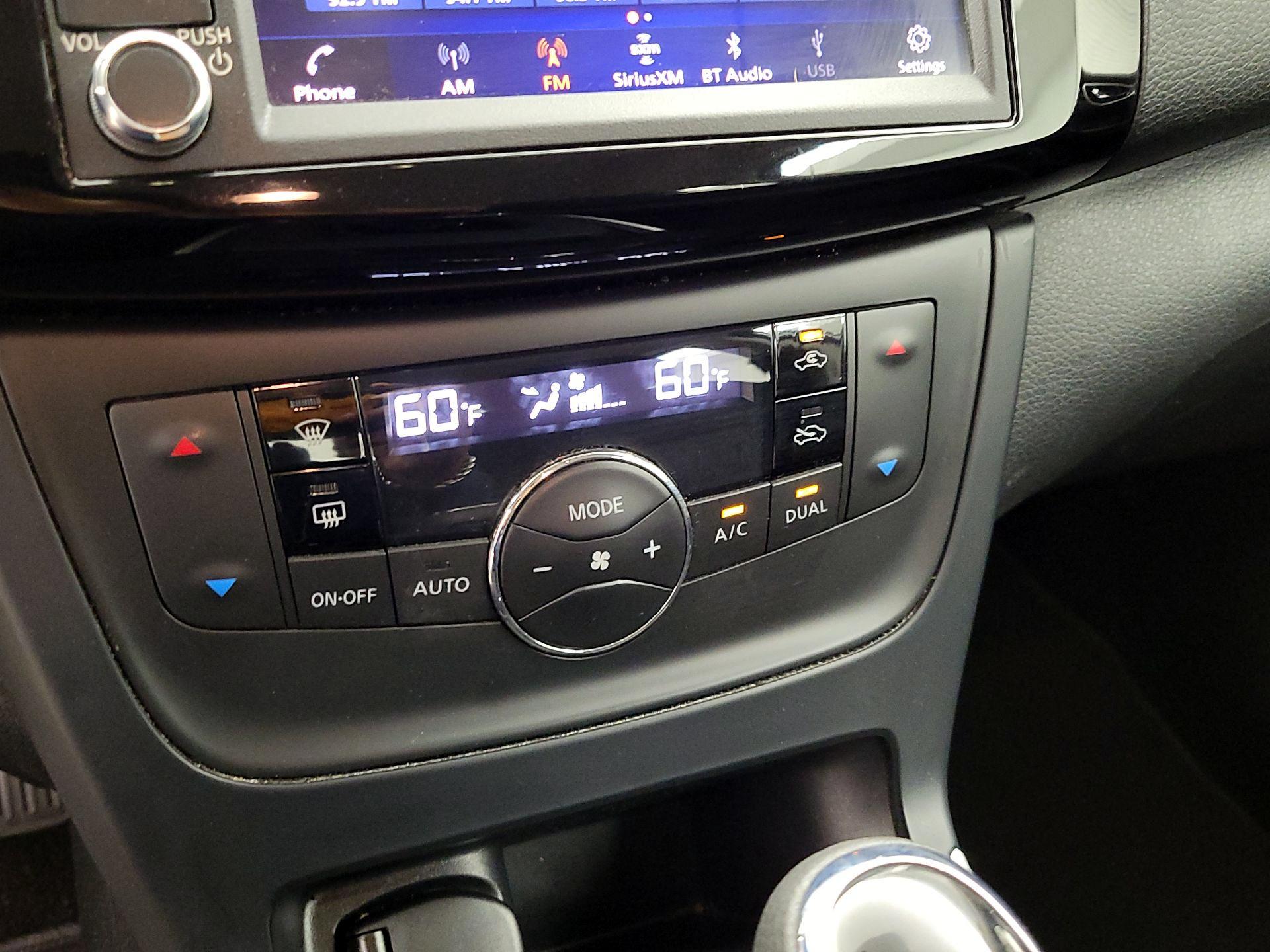 Thumbnail: 2019 Nissan Sentra - 16