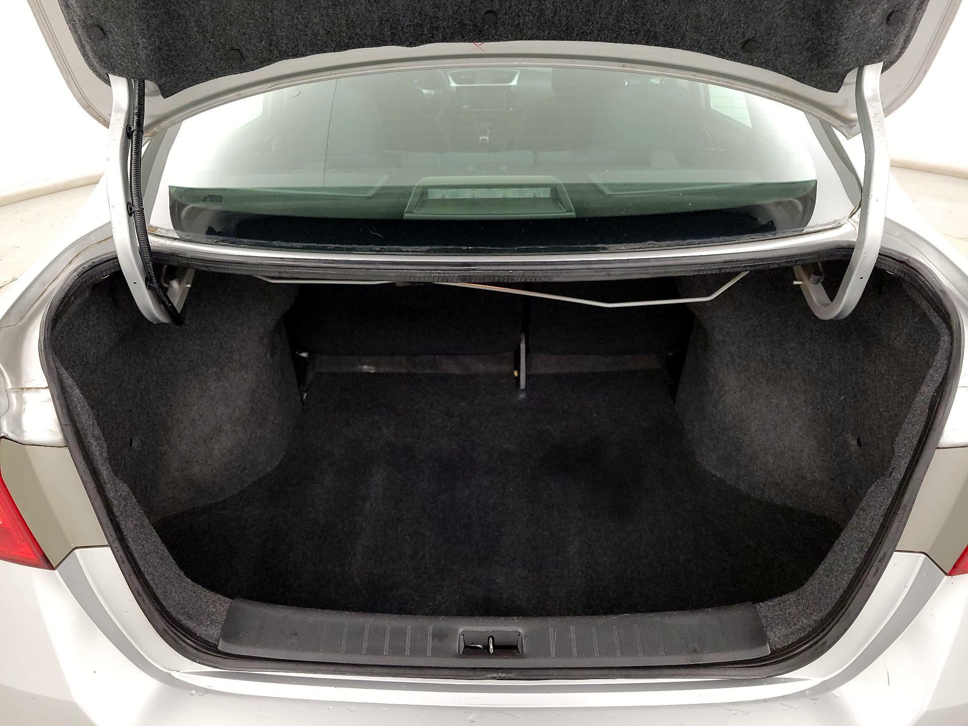 Thumbnail: 2019 Nissan Sentra - 20