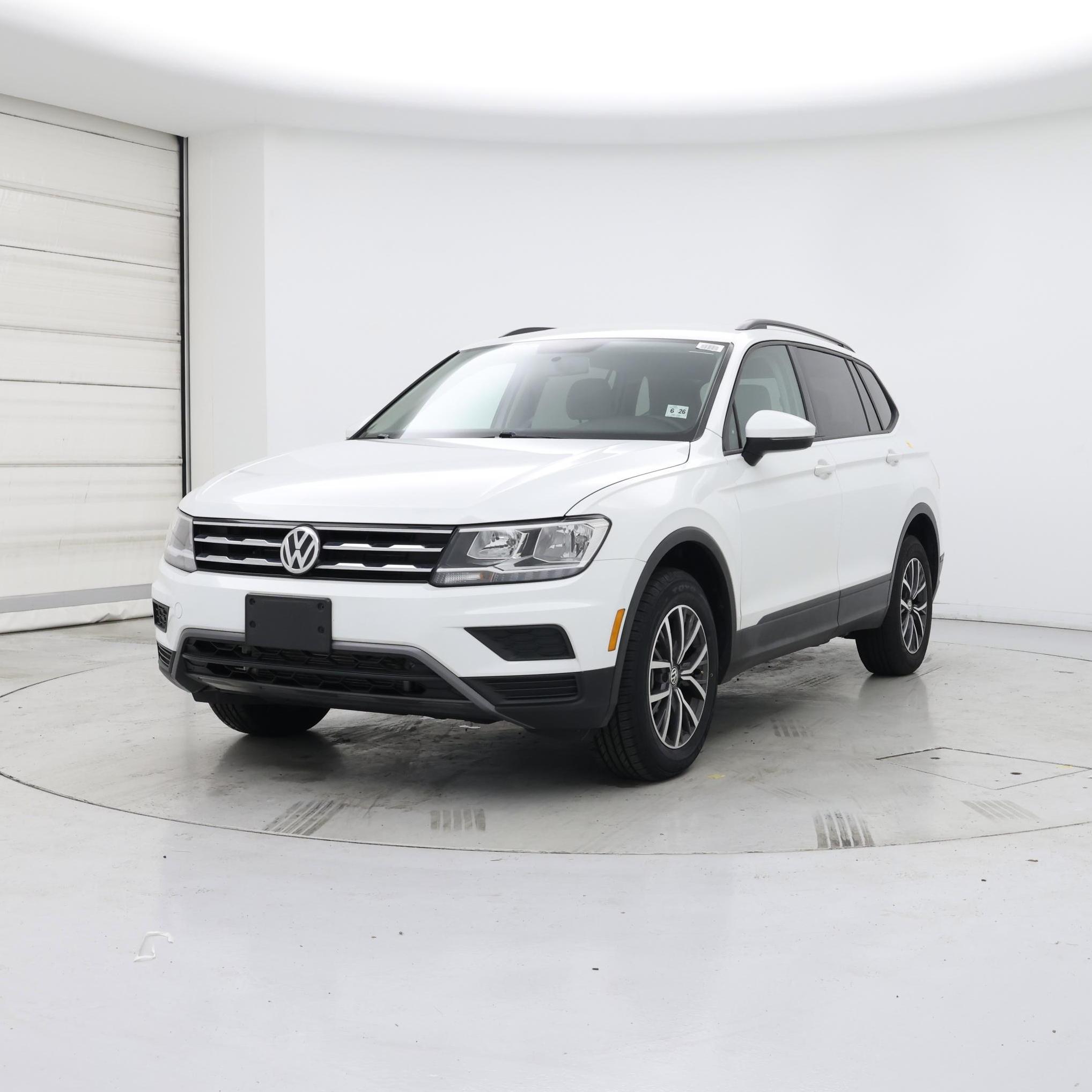 Thumbnail: 2021 Volkswagen Tiguan - 4