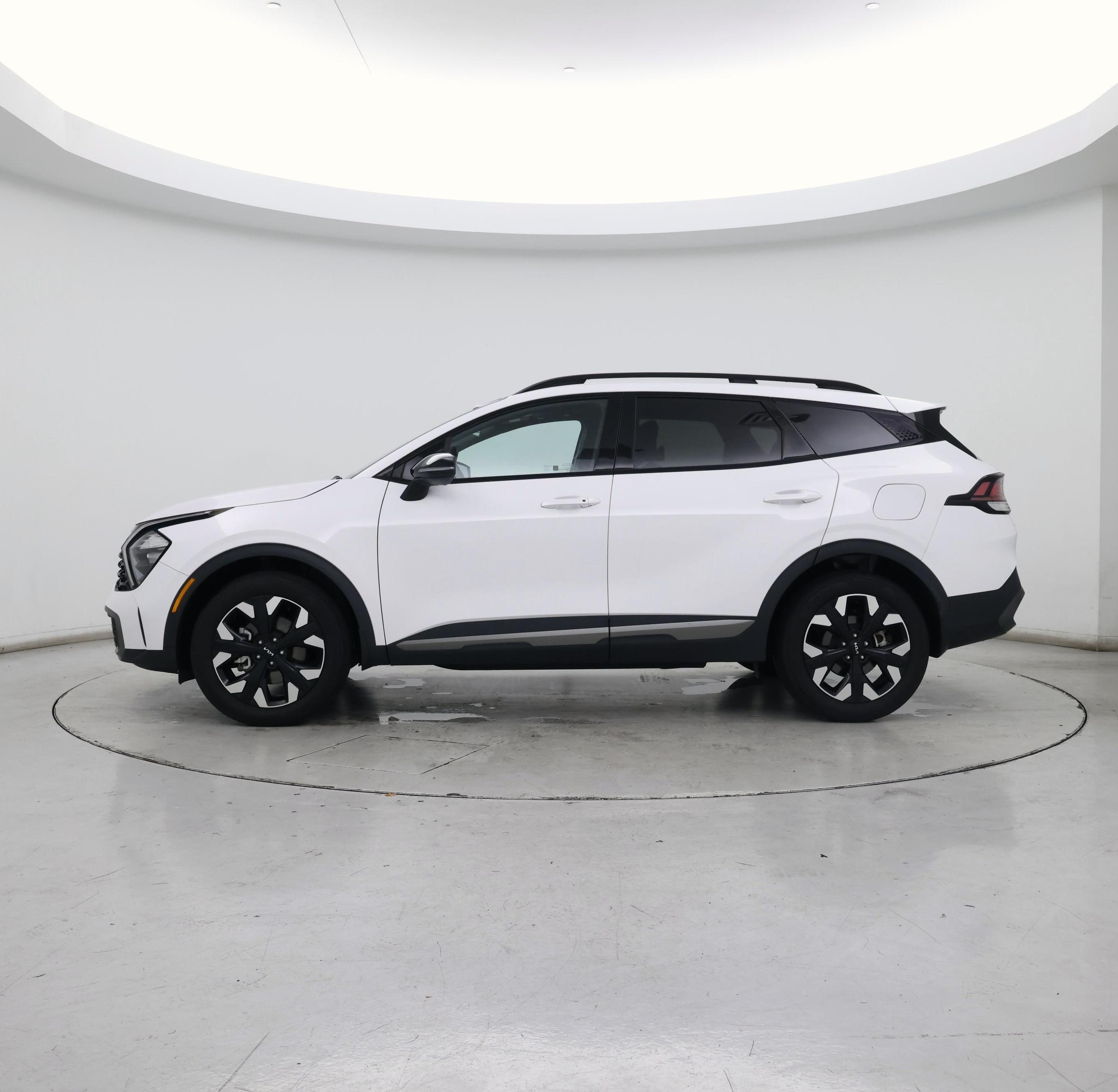 Thumbnail: 2023 Kia Sportage - 3
