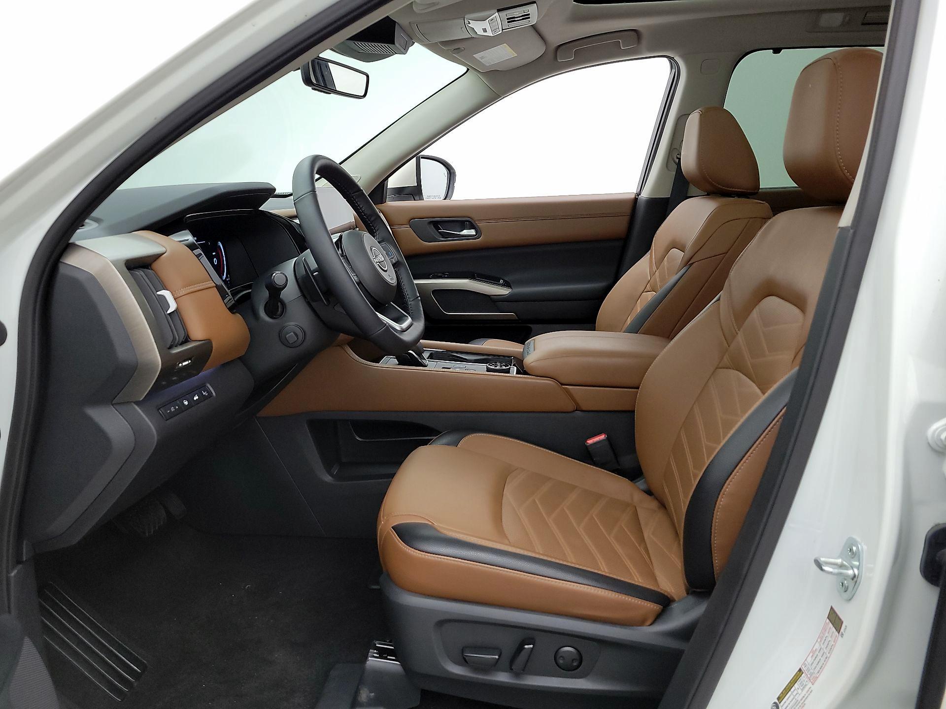 Thumbnail: 2024 Nissan Pathfinder - 11