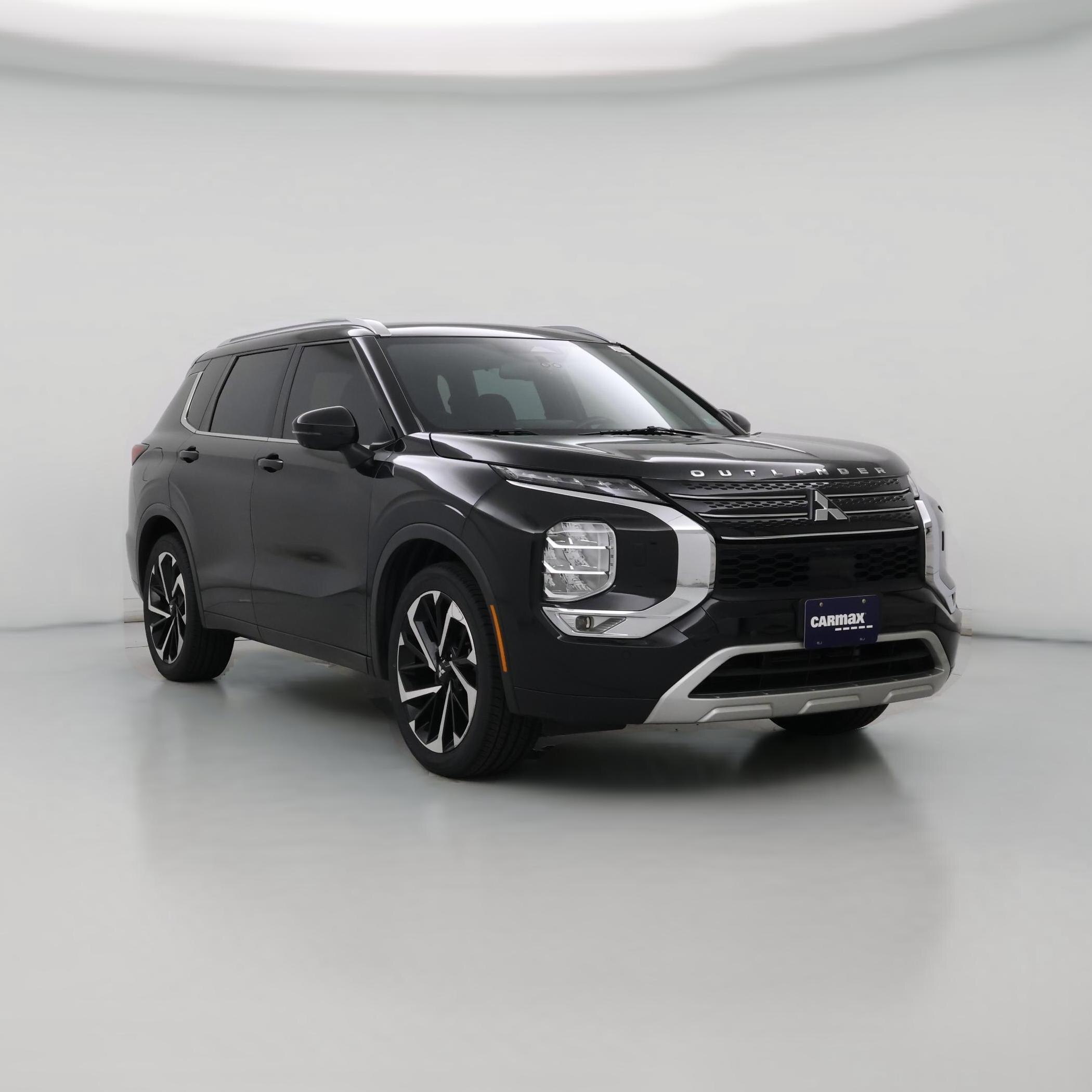 Thumbnail: 2022 Mitsubishi Outlander - 1