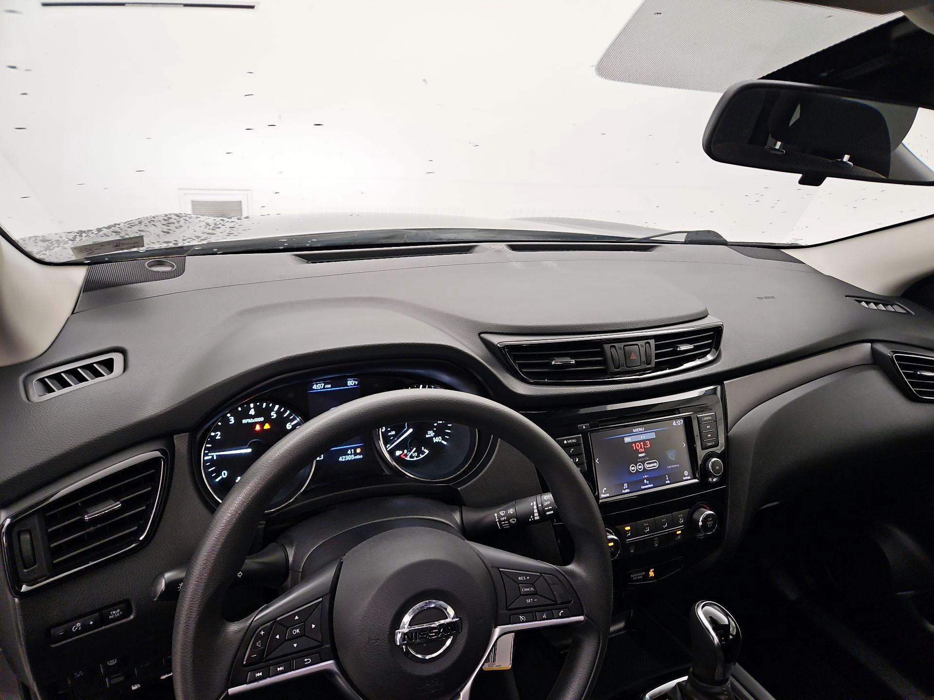 Thumbnail: 2020 Nissan Rogue Sport - 9