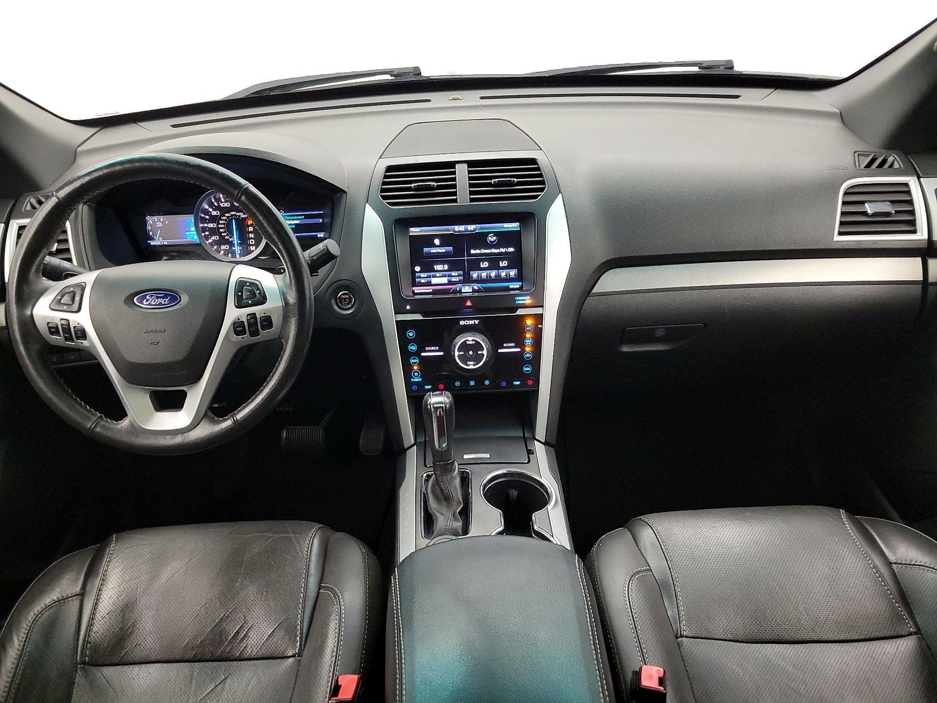 Thumbnail: 2015 Ford Explorer - 9