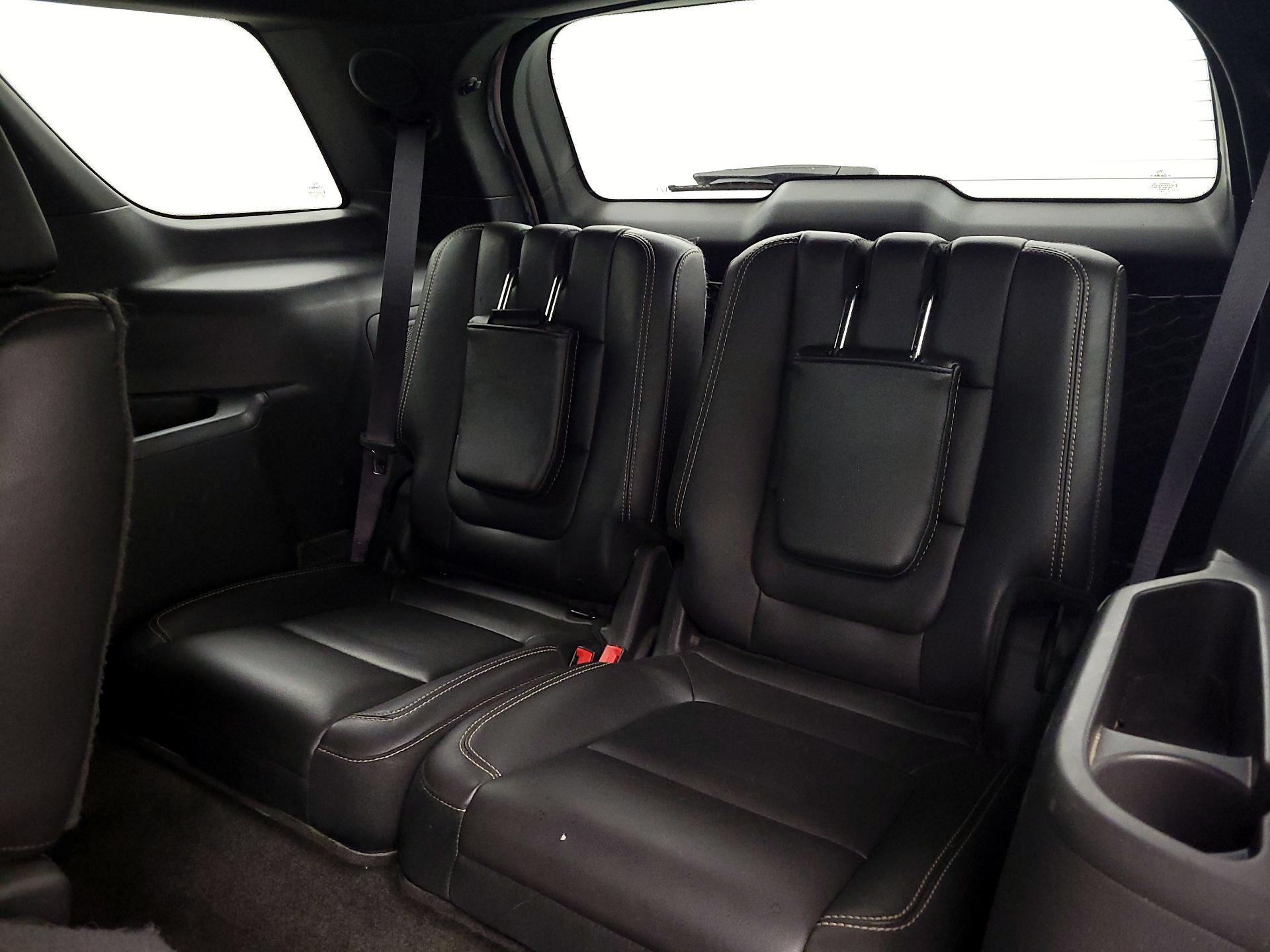 Thumbnail: 2015 Ford Explorer - 20