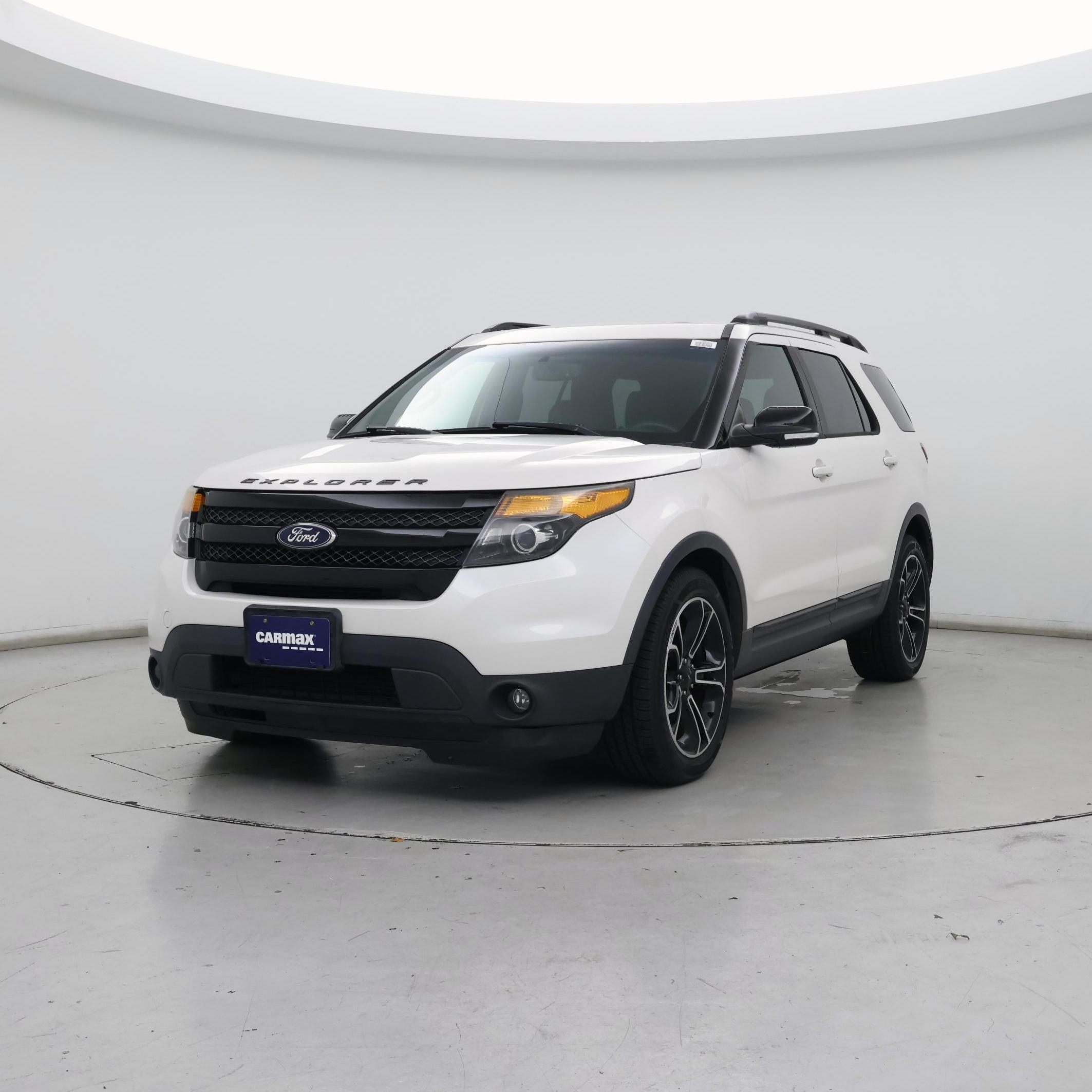 Thumbnail: 2015 Ford Explorer - 4