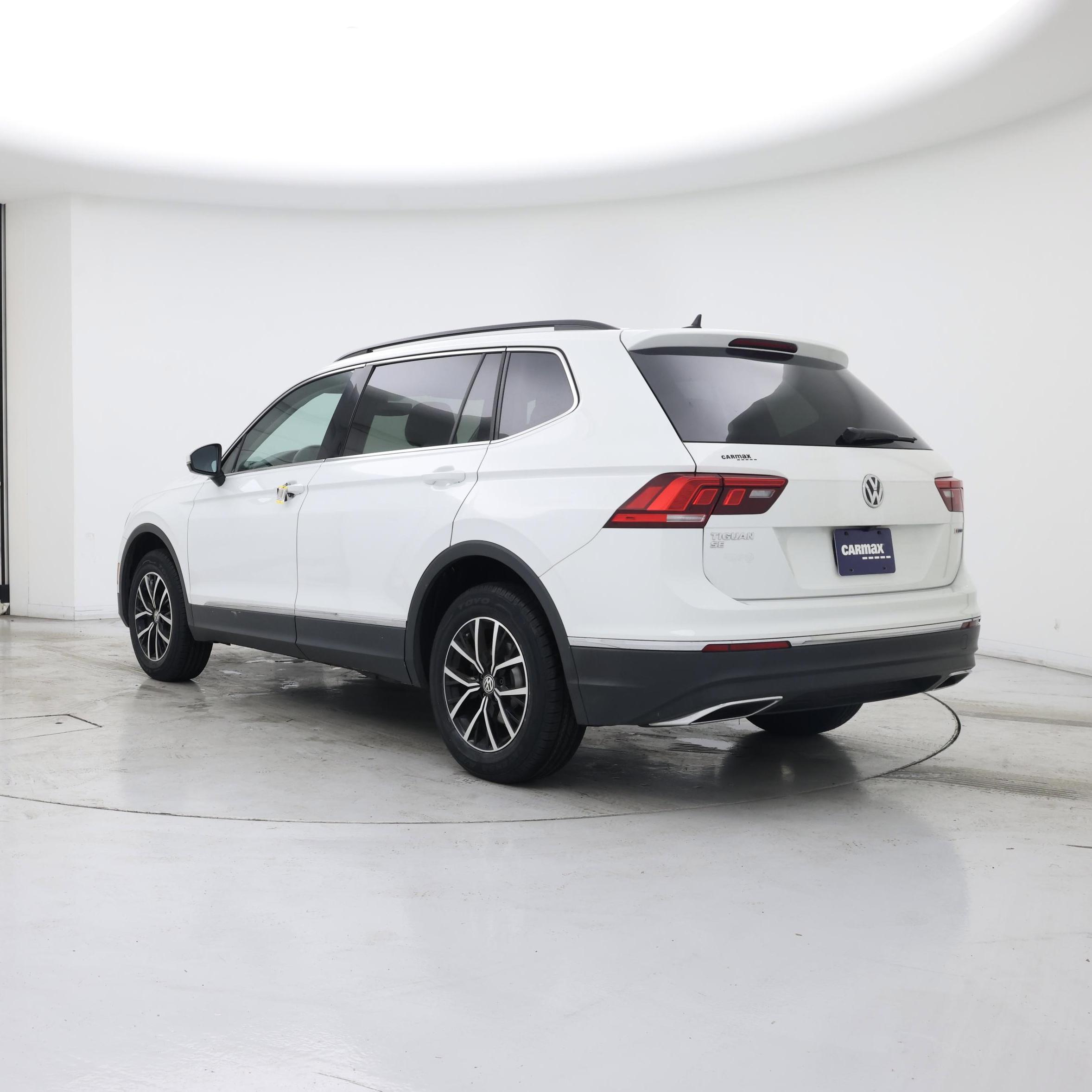 Thumbnail: 2021 Volkswagen Tiguan - 2