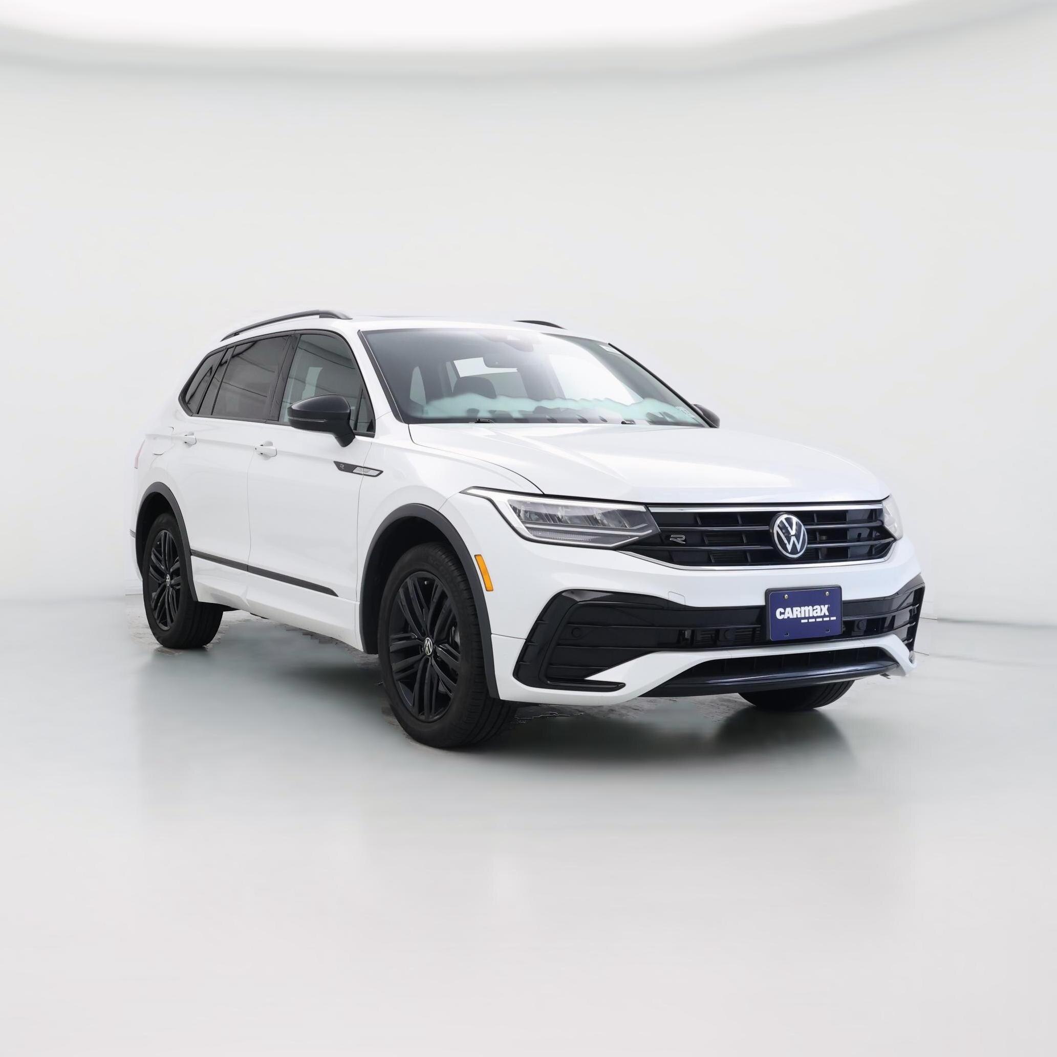 Thumbnail: 2022 Volkswagen Tiguan - 1