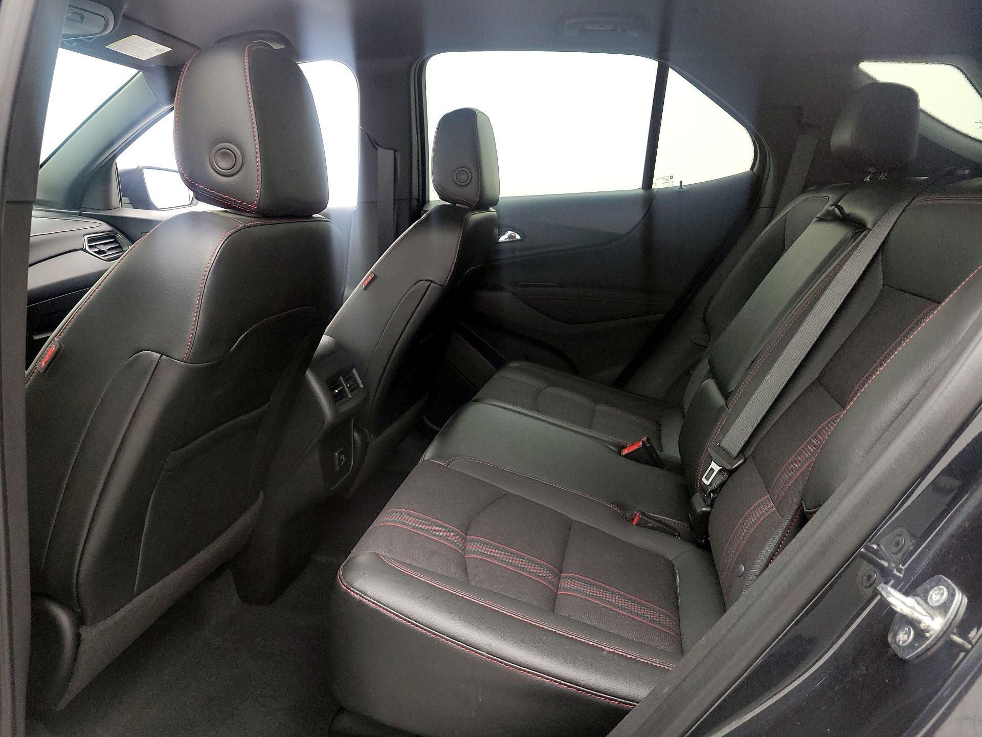 Thumbnail: 2022 Chevrolet Equinox - 18
