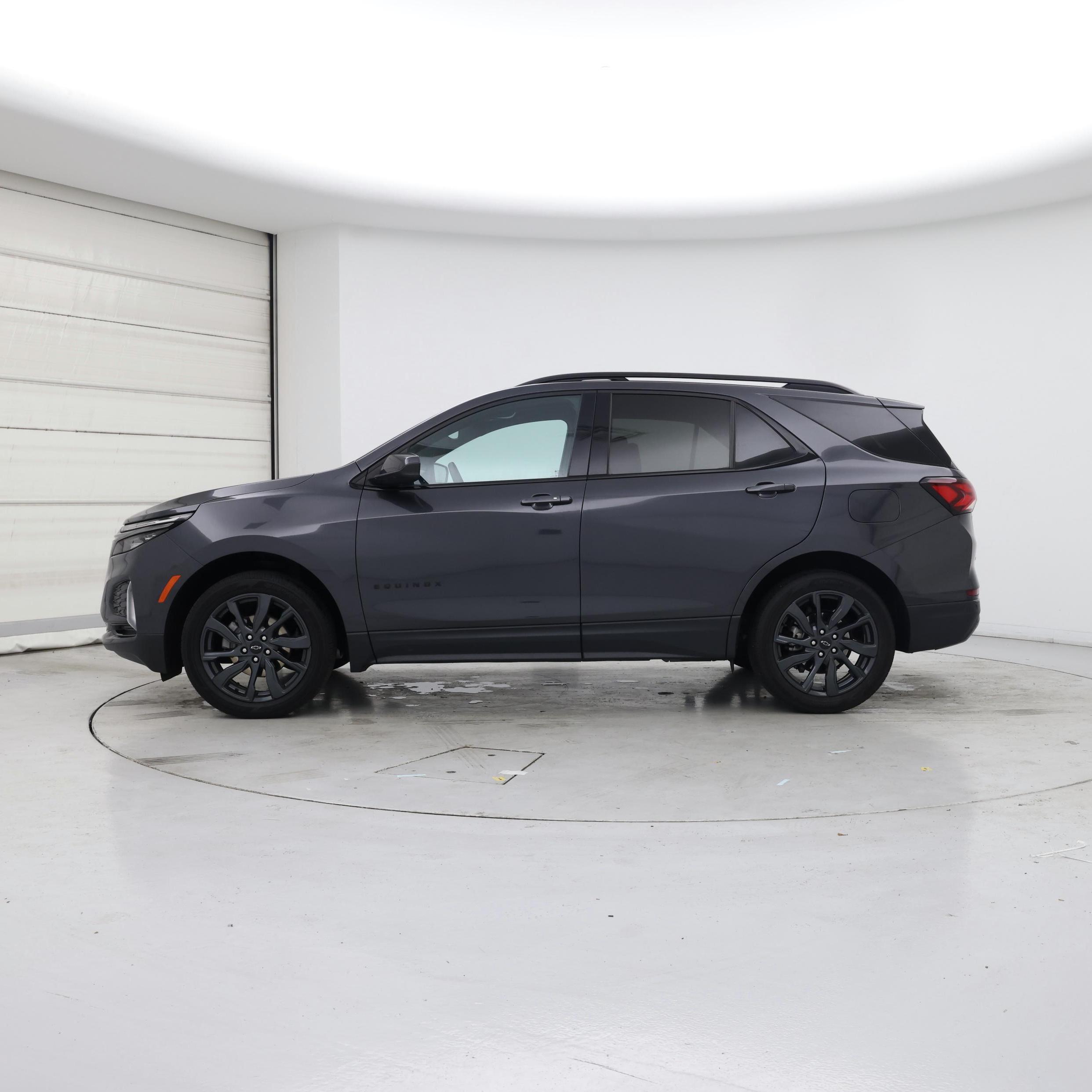 Thumbnail: 2022 Chevrolet Equinox - 3