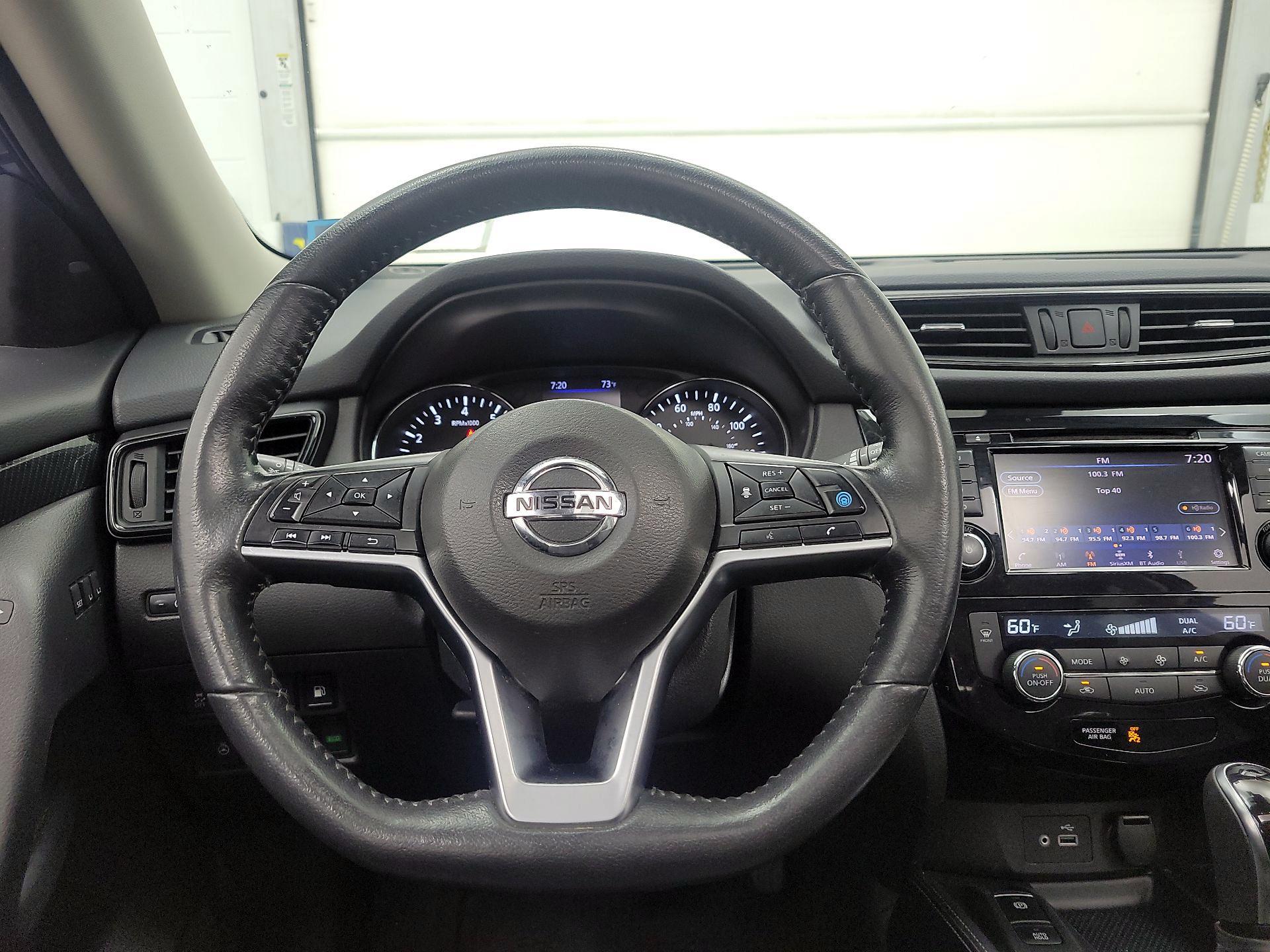 Thumbnail: 2019 Nissan Rogue - 10