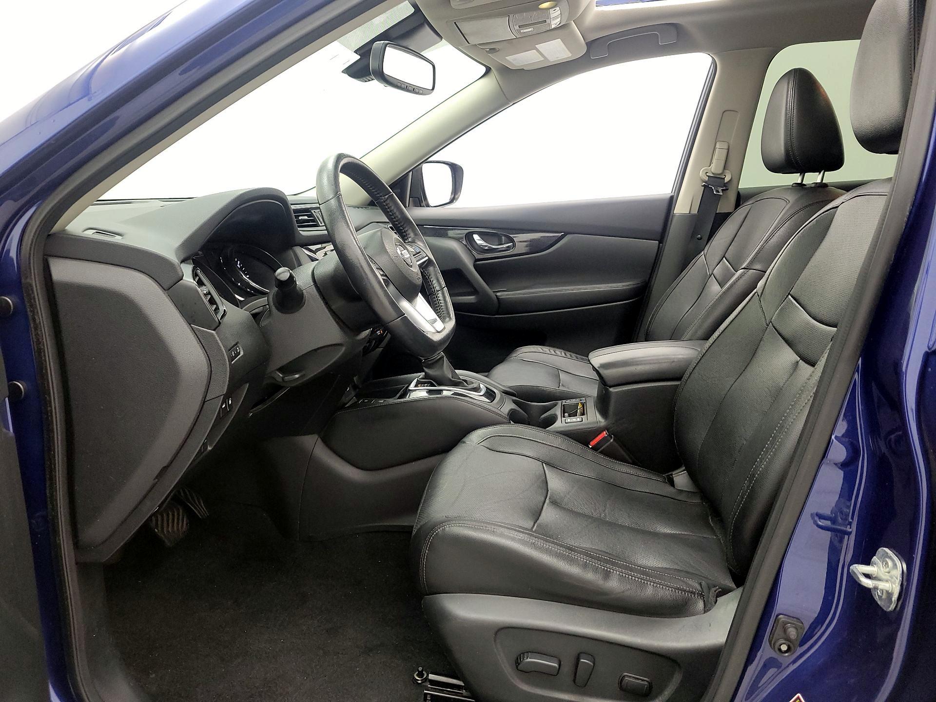 Thumbnail: 2019 Nissan Rogue - 11