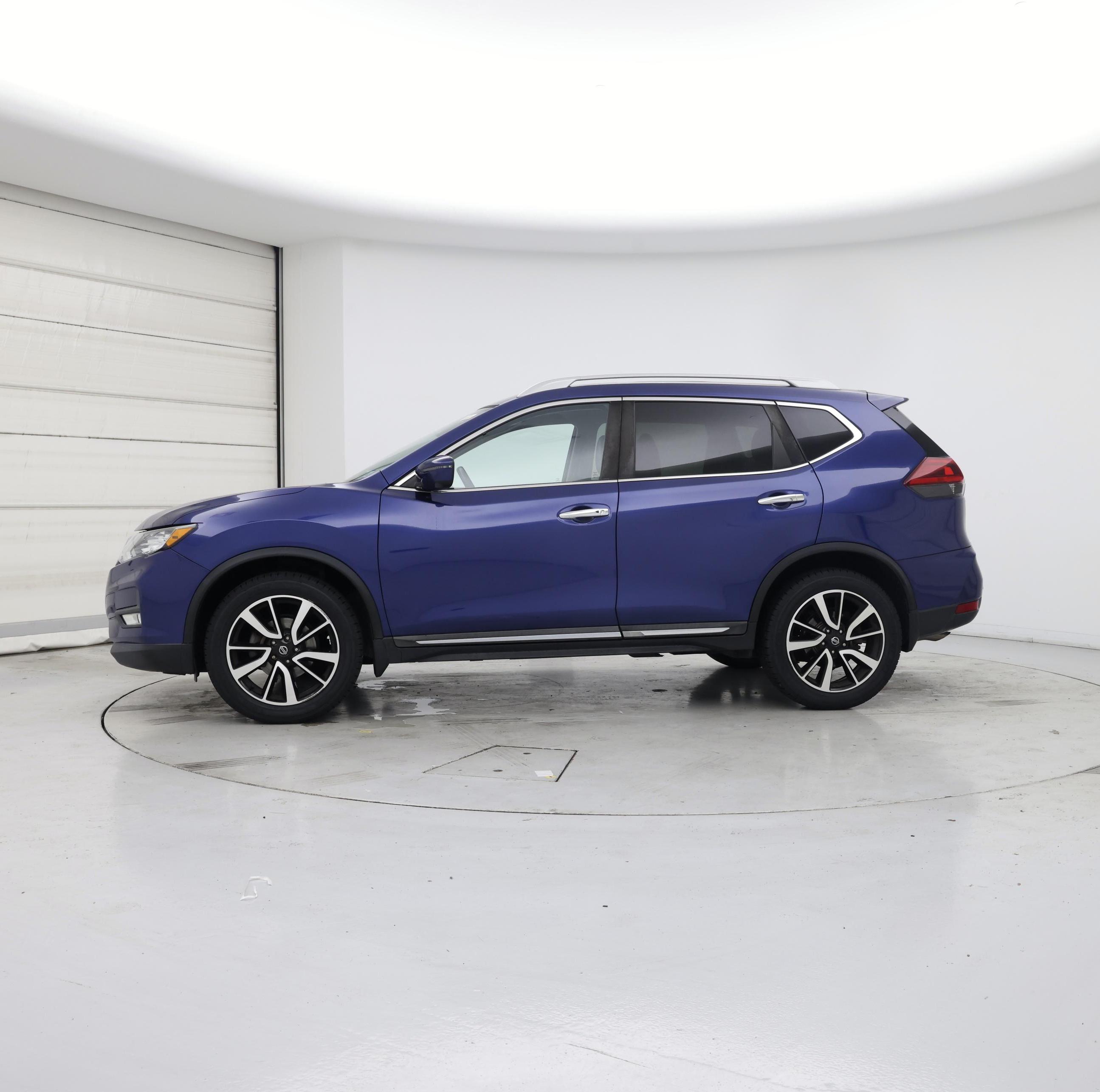 Thumbnail: 2019 Nissan Rogue - 3