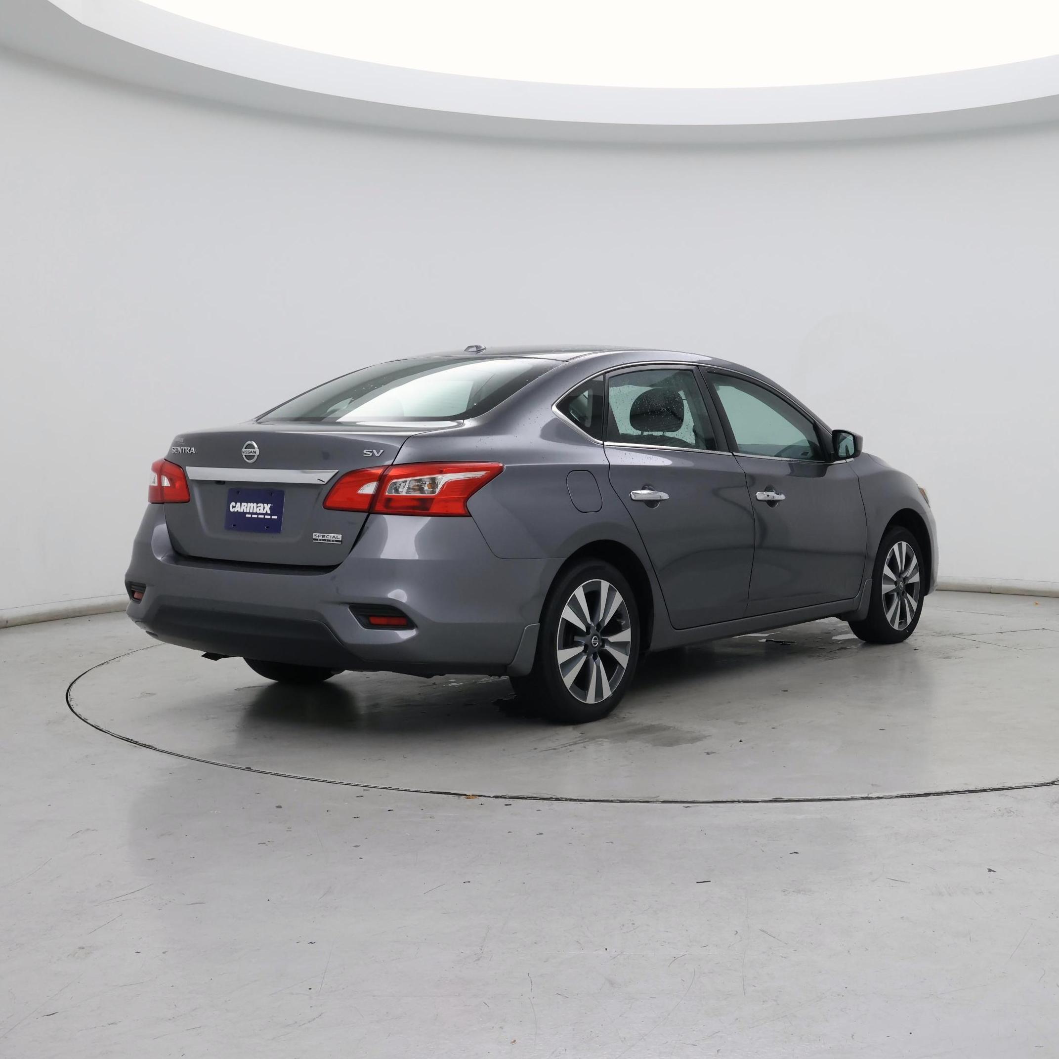 Thumbnail: 2019 Nissan Sentra - 8