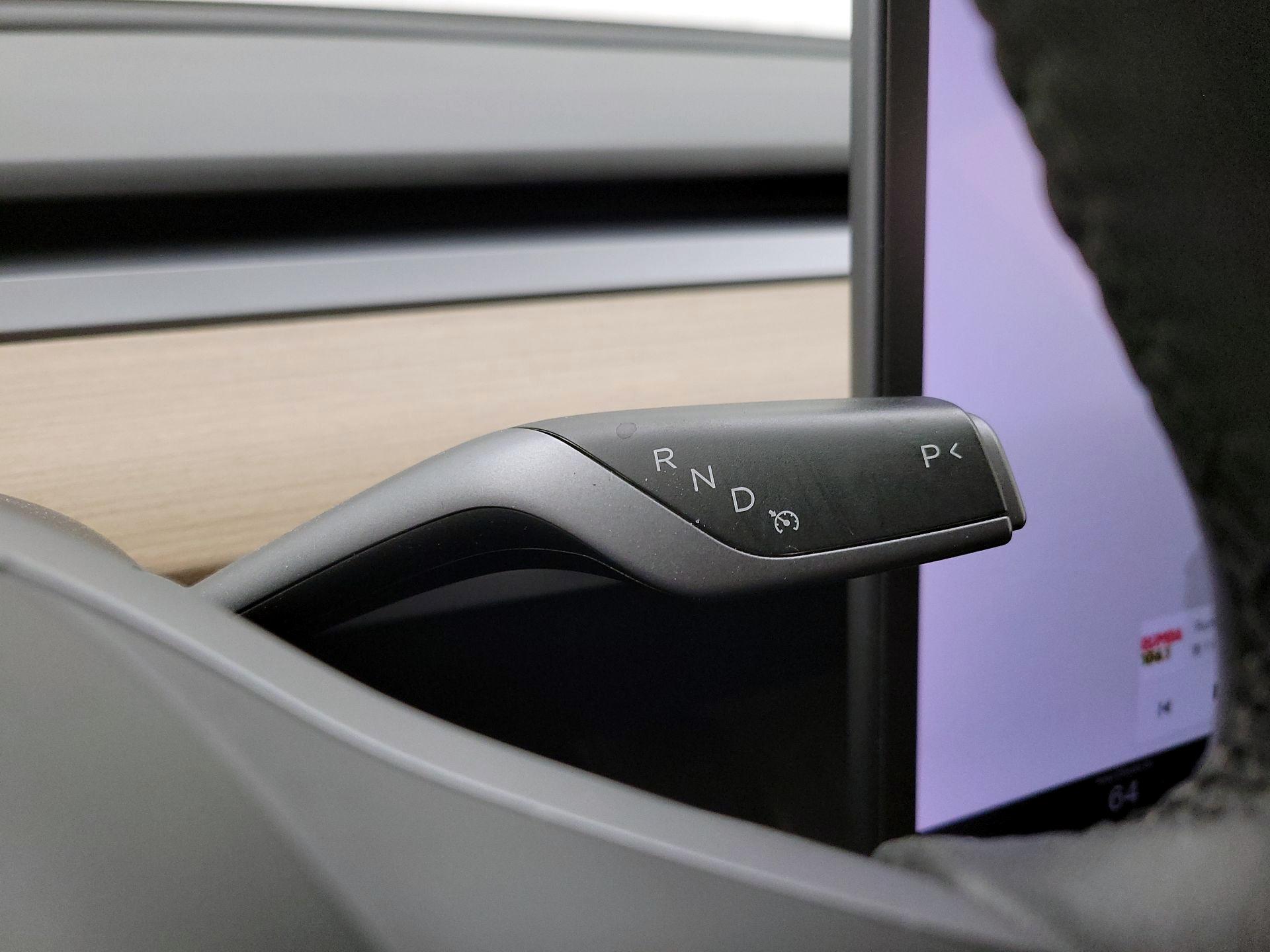 Thumbnail: 2023 Tesla Model 3 - 17