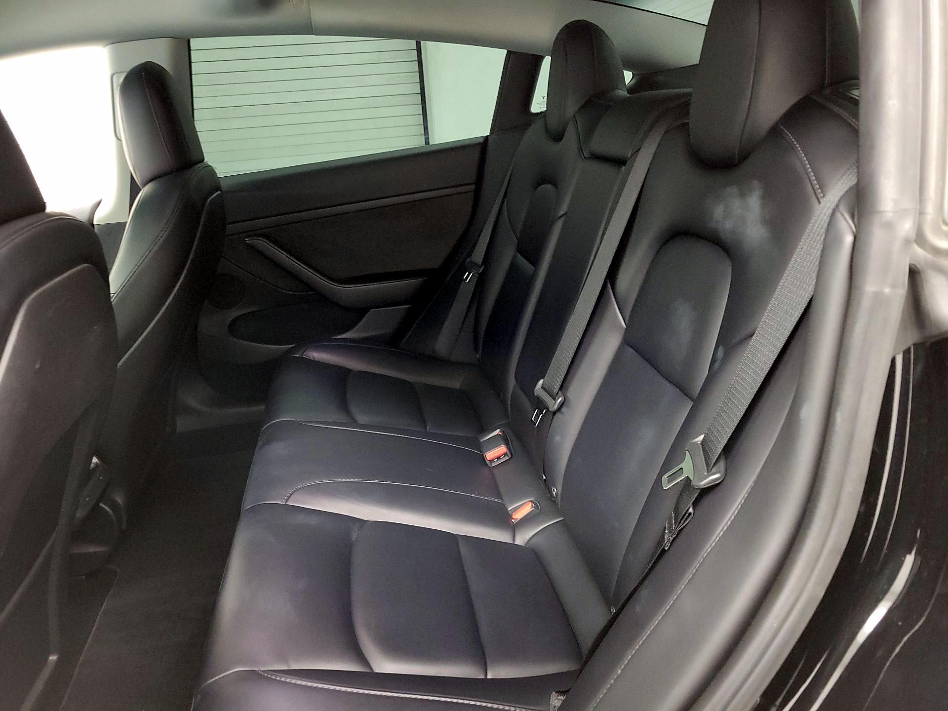 Thumbnail: 2023 Tesla Model 3 - 19