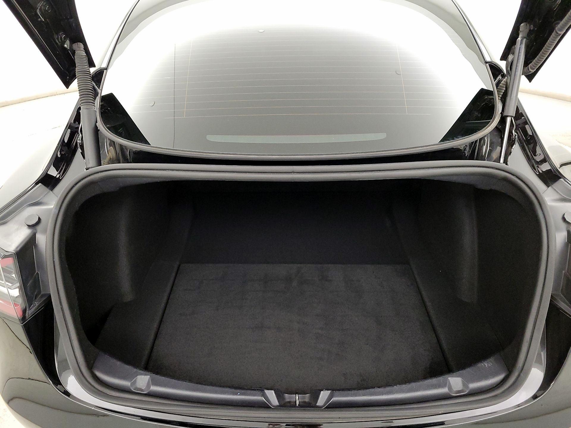 Thumbnail: 2023 Tesla Model 3 - 20