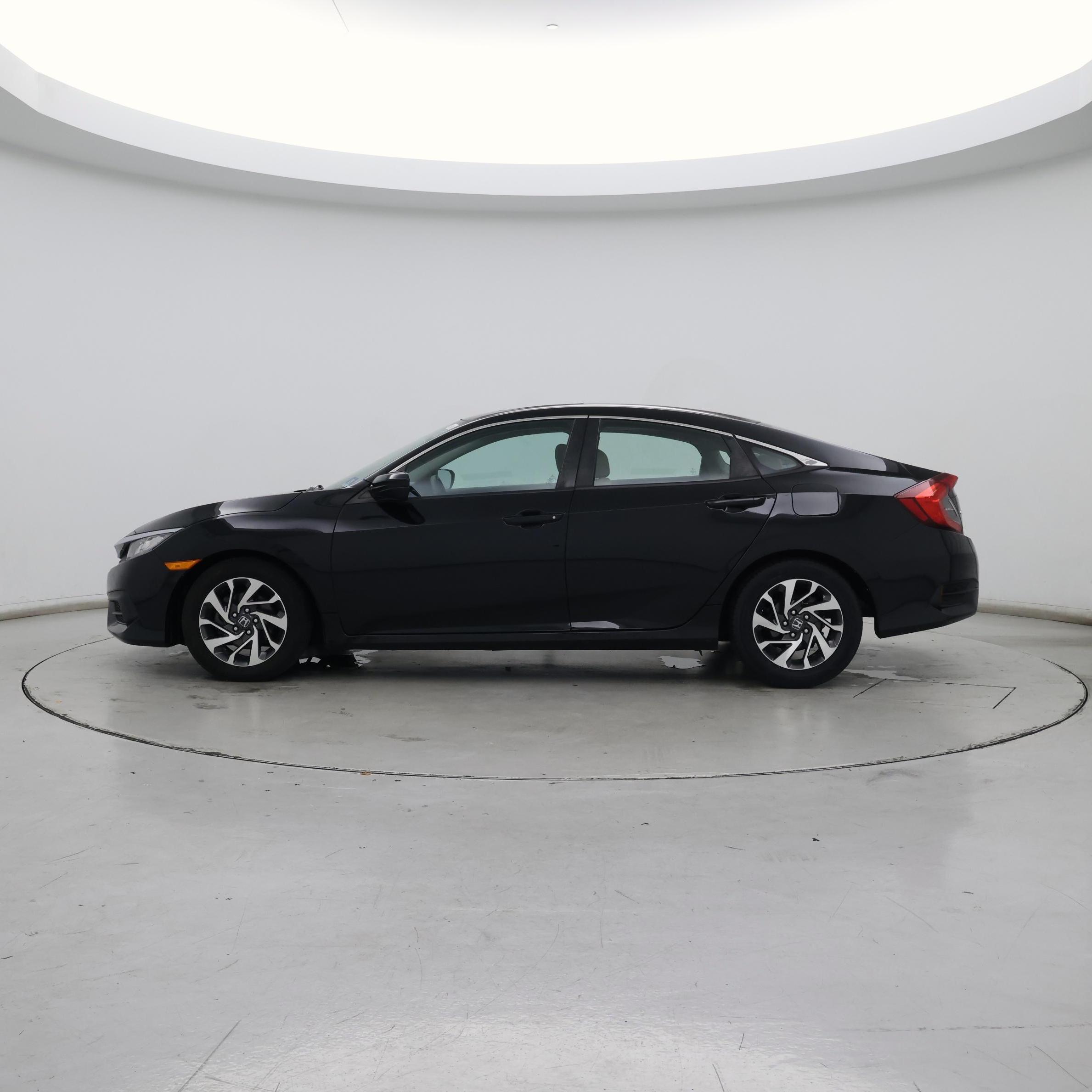 Thumbnail: 2016 Honda Civic - 3