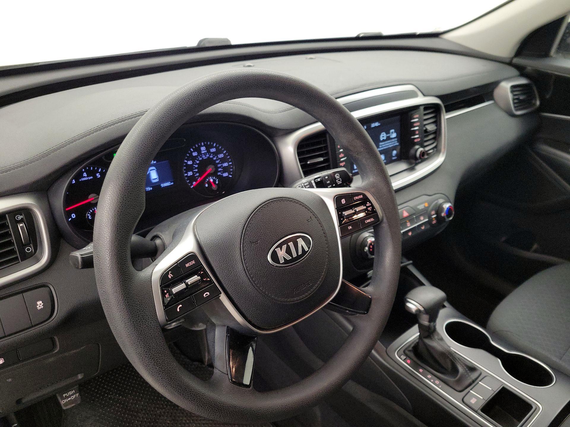 Thumbnail: 2019 Kia Sorento - 9
