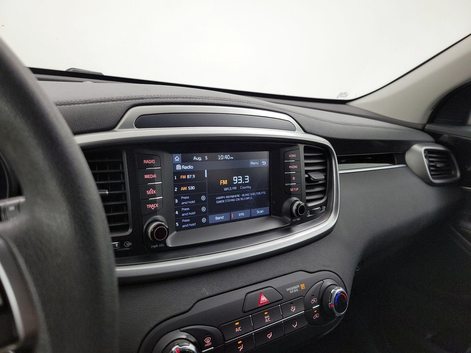 Thumbnail: 2019 Kia Sorento - 15