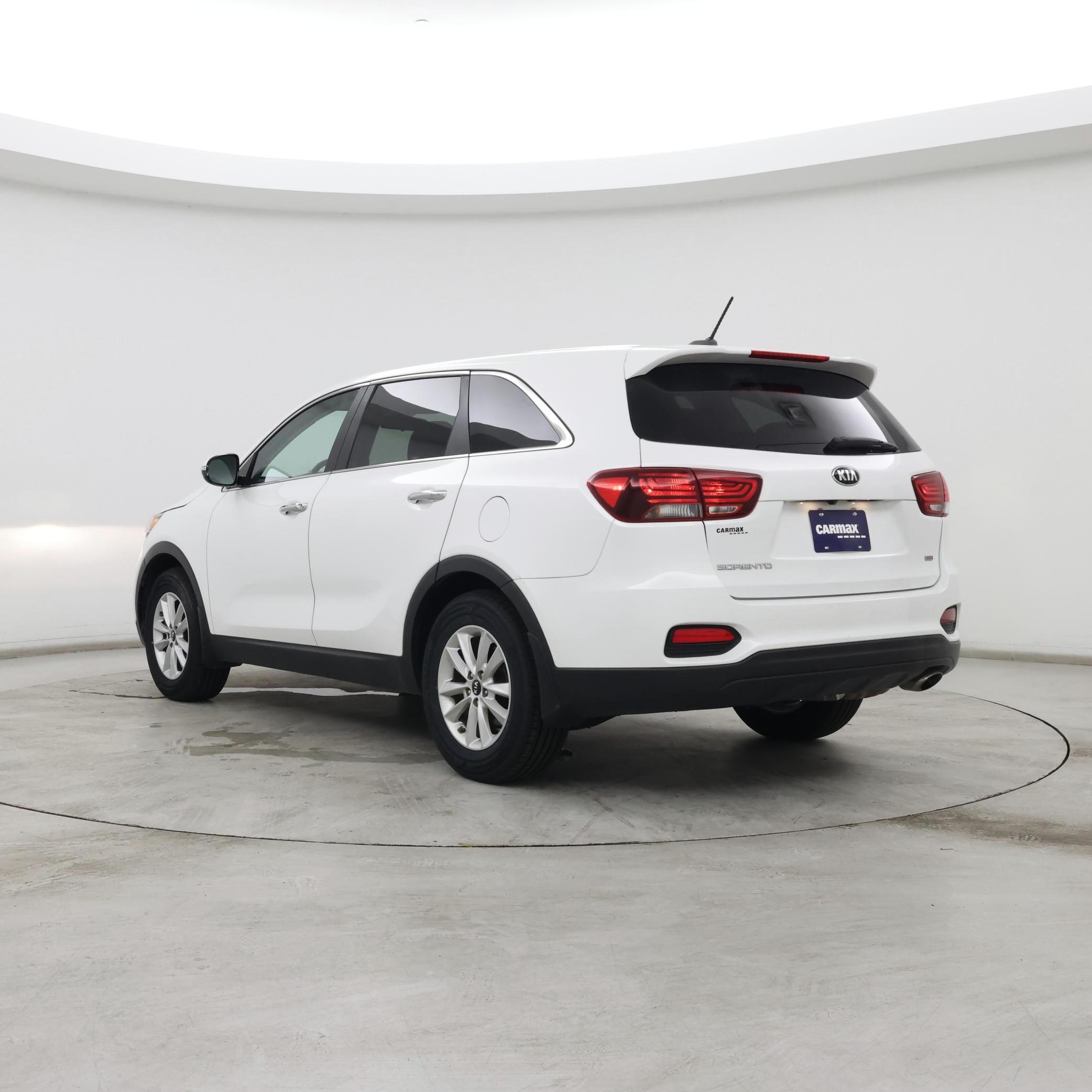 Thumbnail: 2019 Kia Sorento - 2