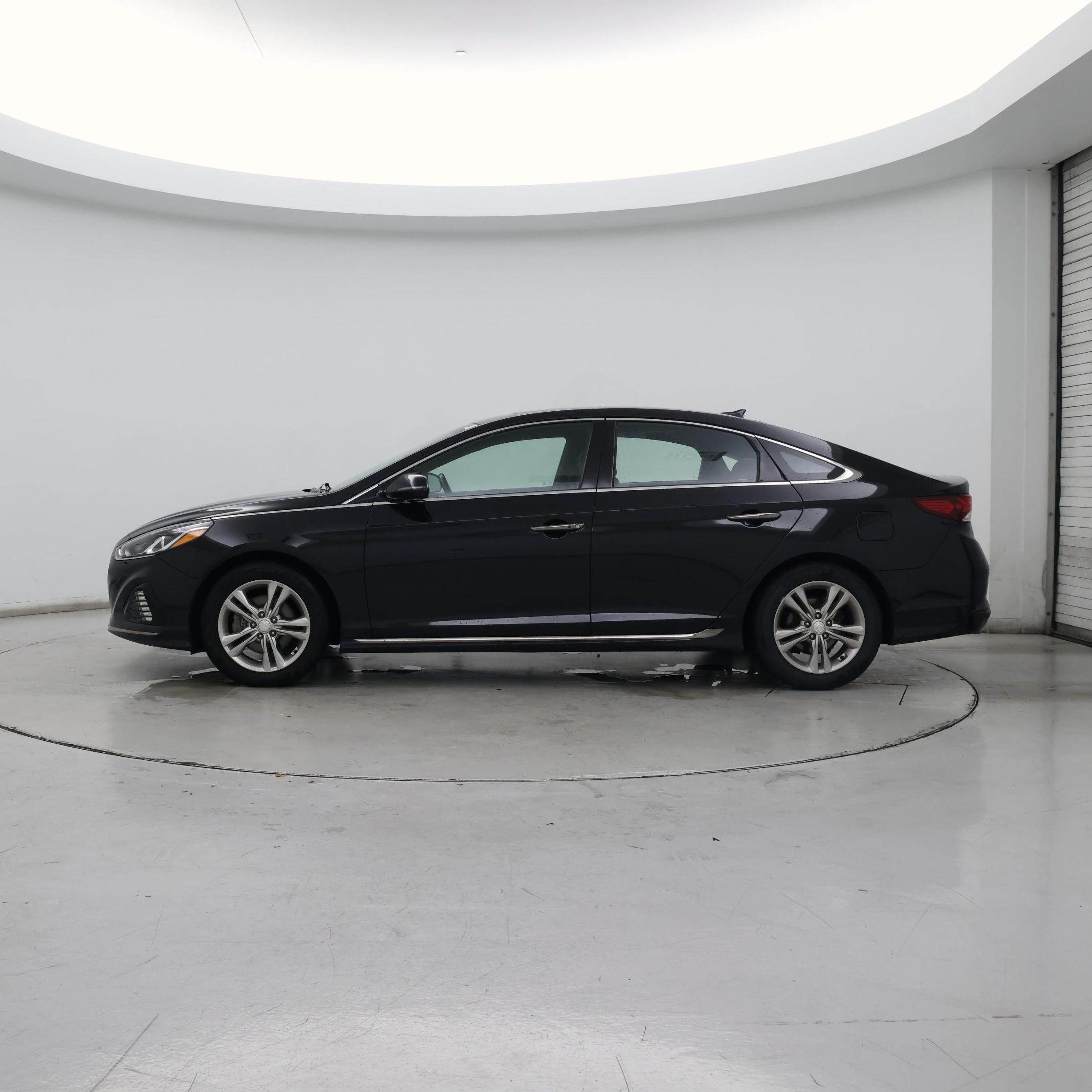 Thumbnail: 2019 Hyundai Sonata - 3