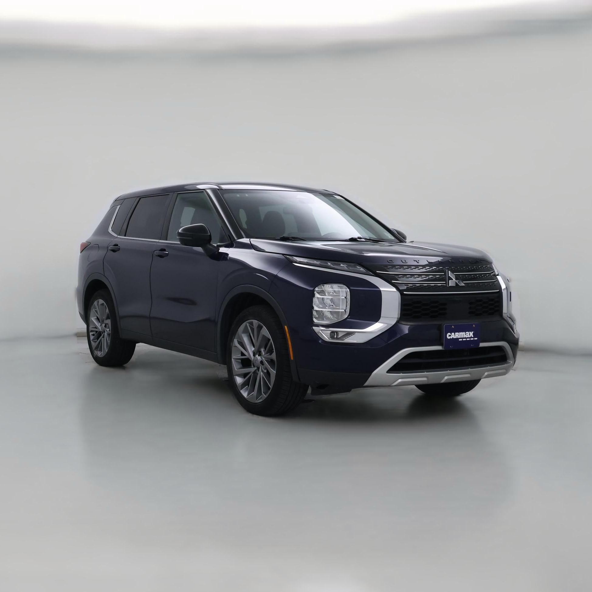 Thumbnail: 2022 Mitsubishi Outlander - 1
