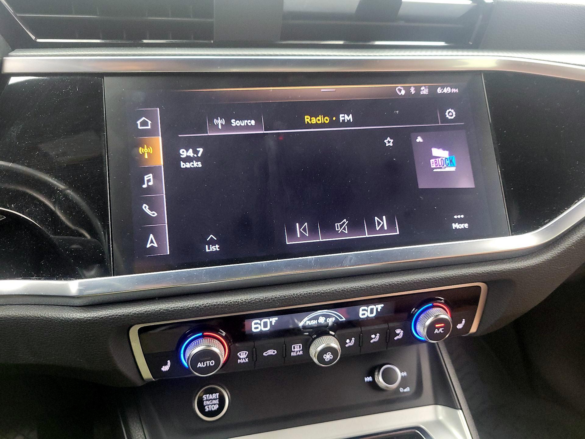 Thumbnail: 2021 Audi Q3 - 15