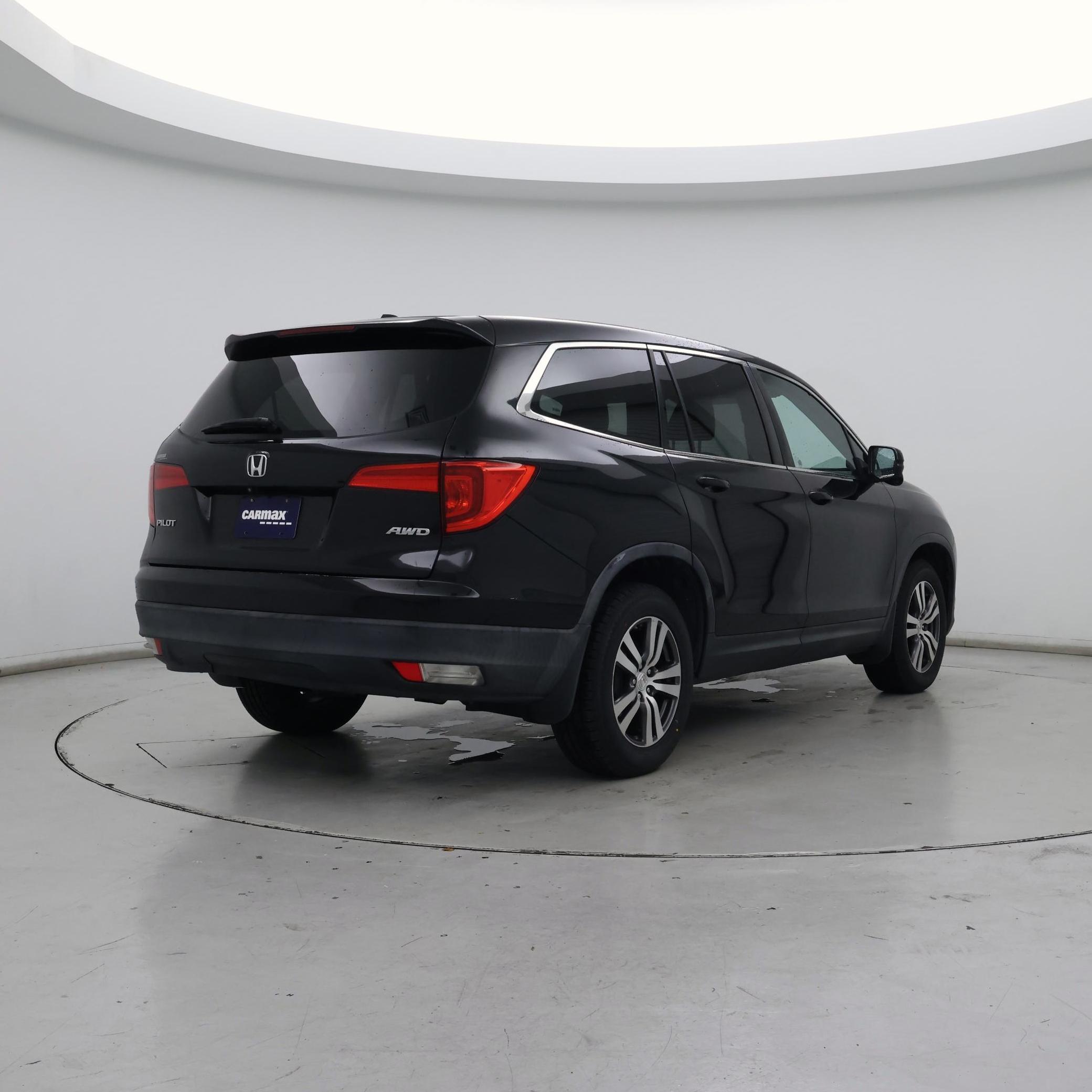 Thumbnail: 2016 Honda Pilot - 8