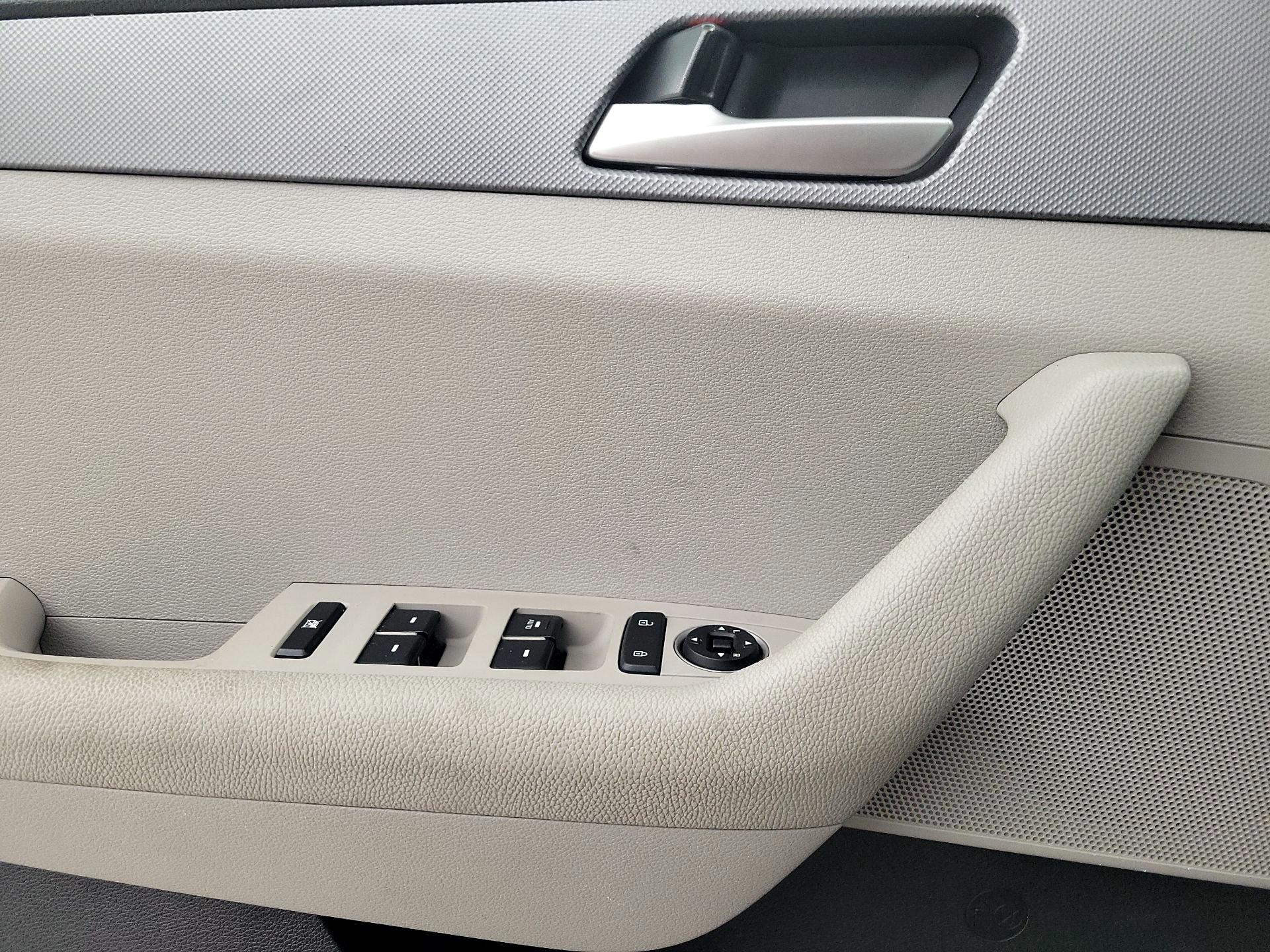 Thumbnail: 2019 Hyundai Sonata - 12
