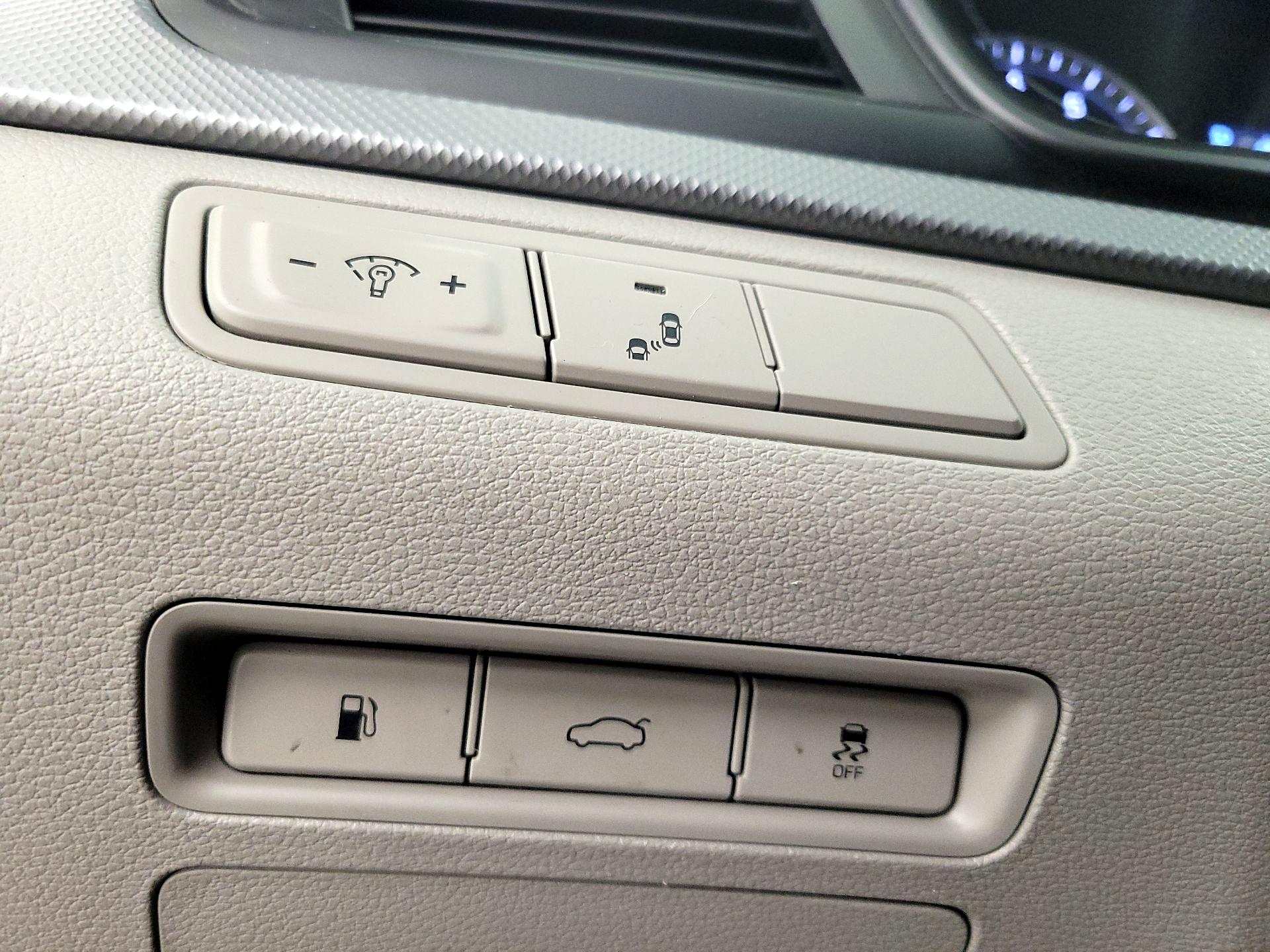 Thumbnail: 2019 Hyundai Sonata - 13