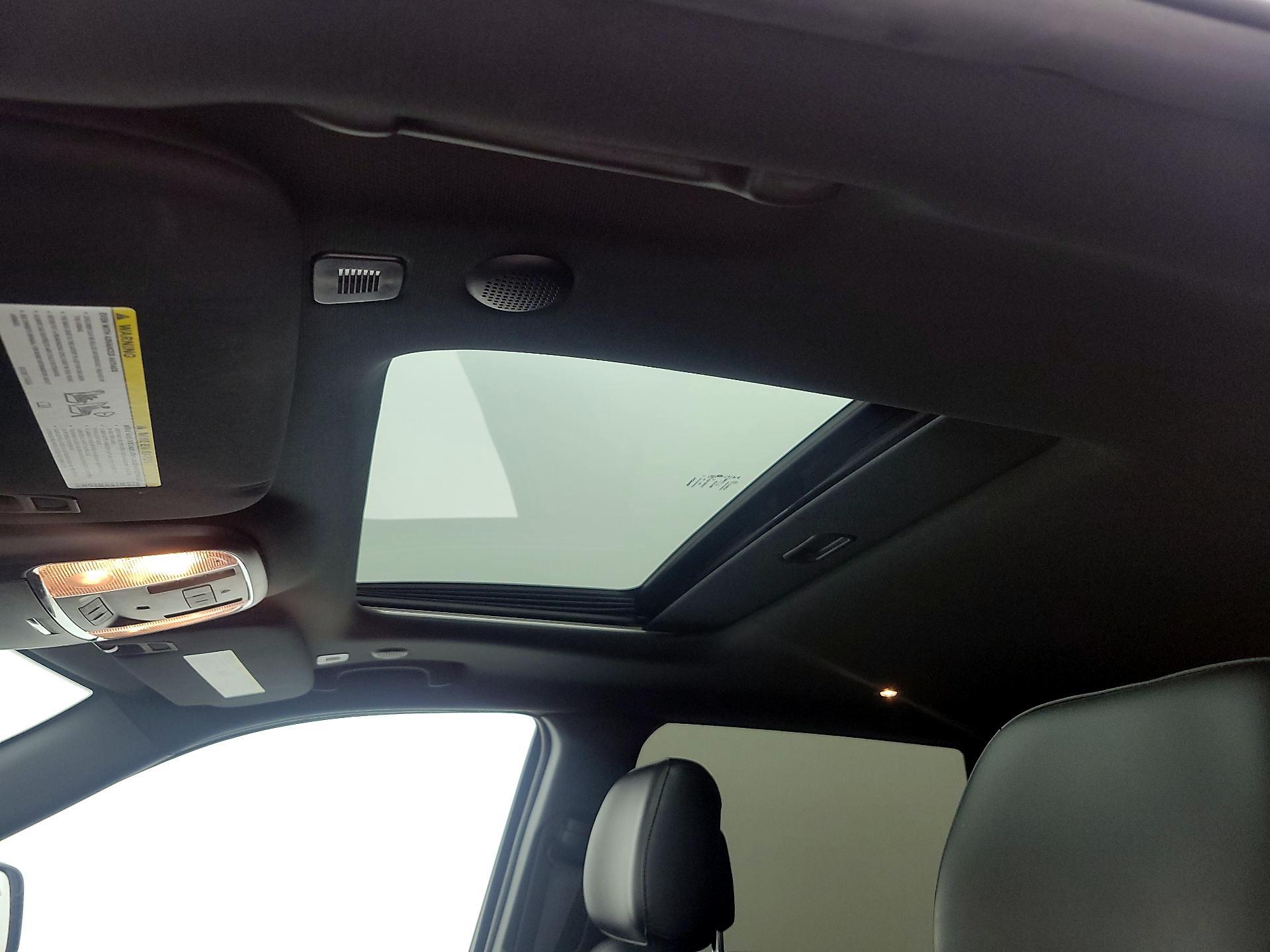 Thumbnail: 2019 Jeep Grand Cherokee - 20