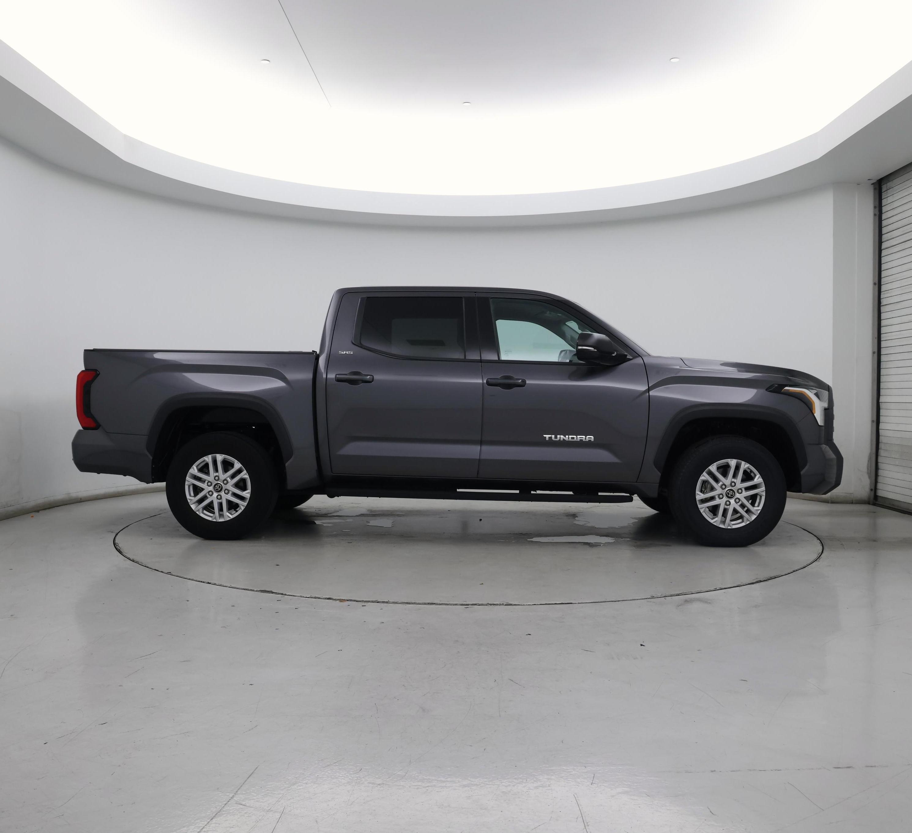 Thumbnail: 2022 Toyota Tundra - 7