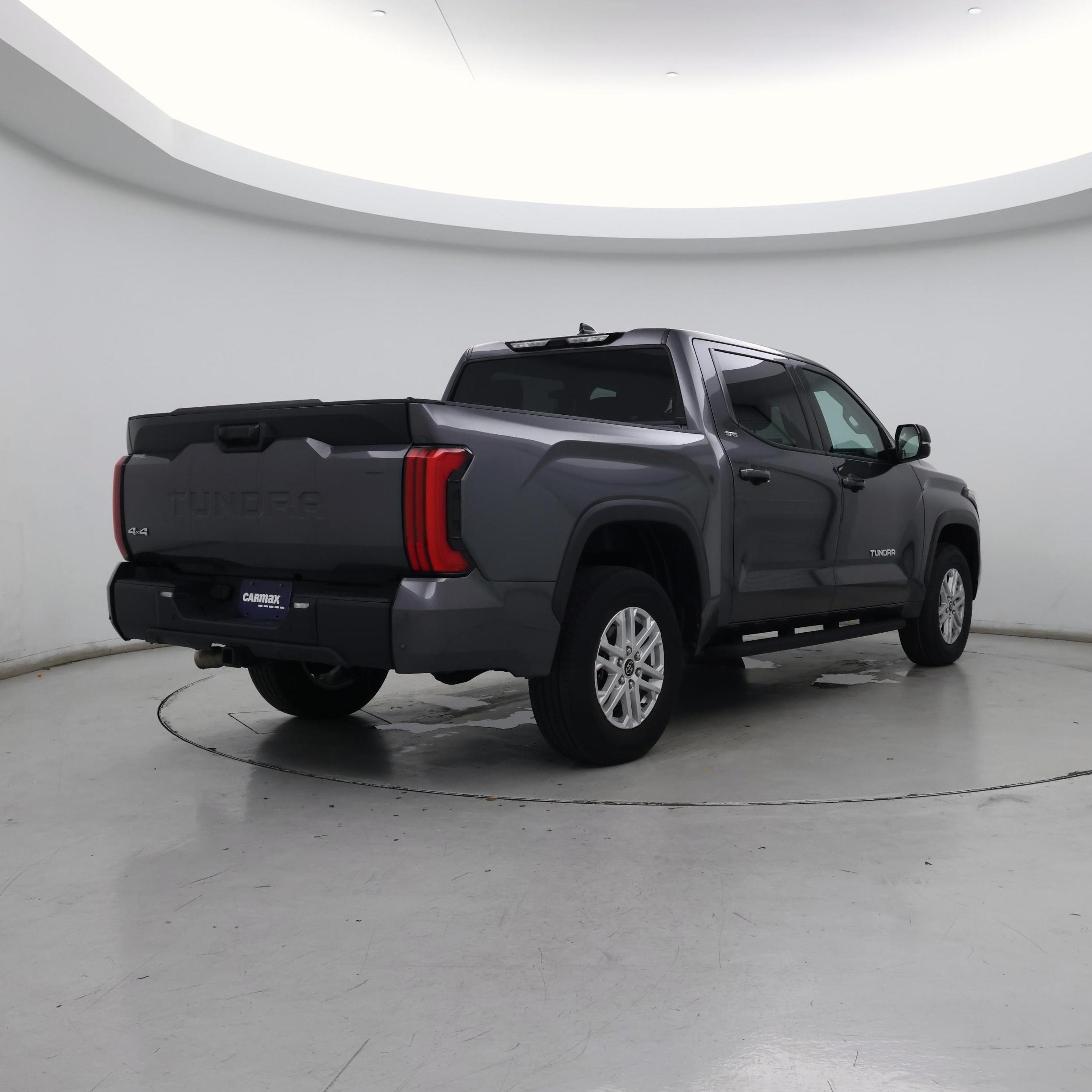 Thumbnail: 2022 Toyota Tundra - 8
