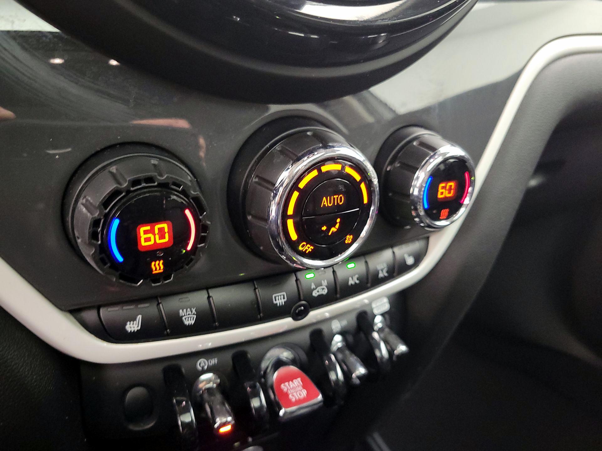 Thumbnail: 2019 MINI Cooper Countryman - 16