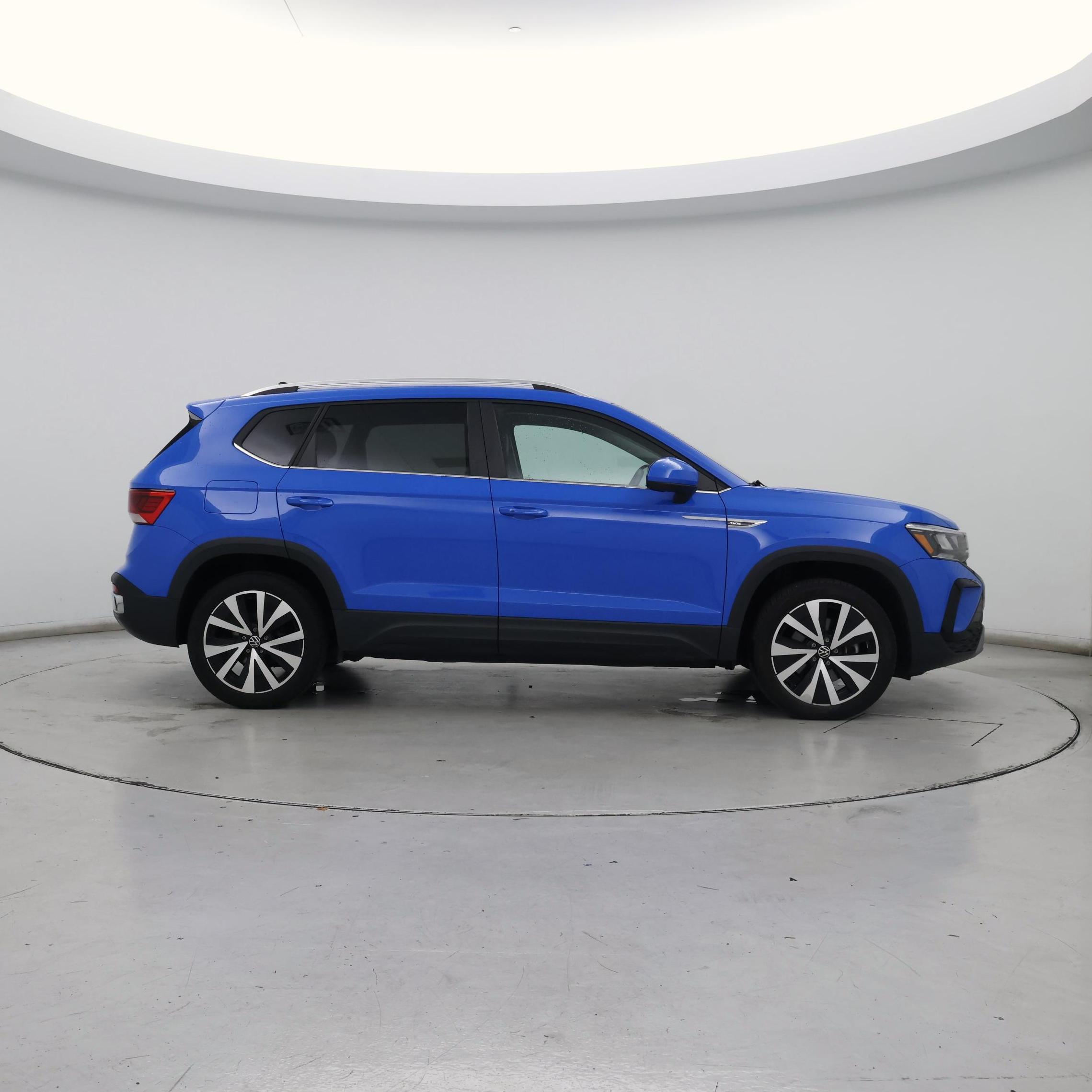 Thumbnail: 2023 Volkswagen Taos - 7
