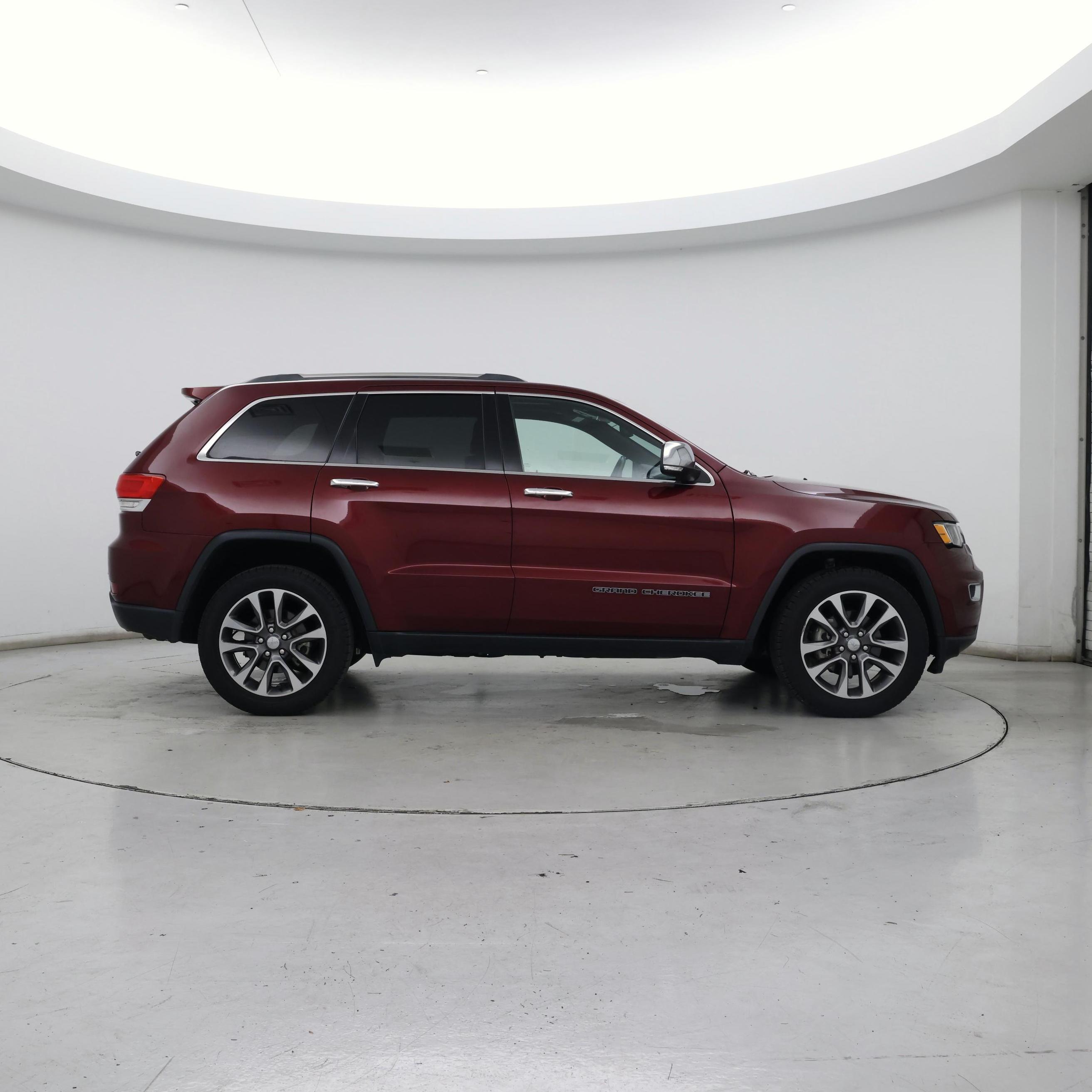 Thumbnail: 2018 Jeep Grand Cherokee - 7