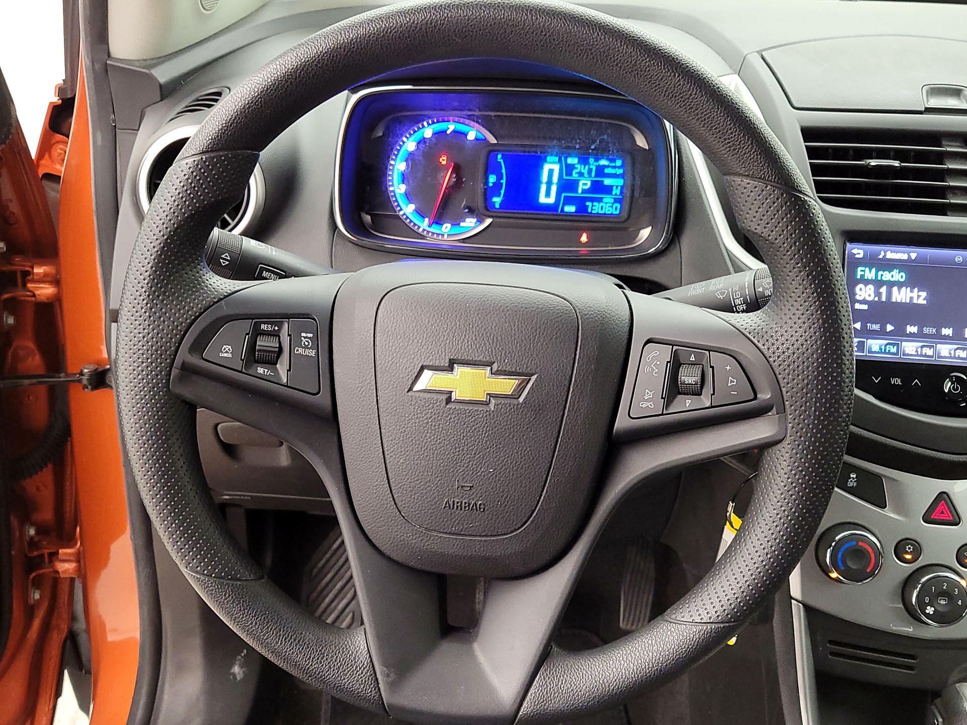 Thumbnail: 2016 Chevrolet Trax - 10