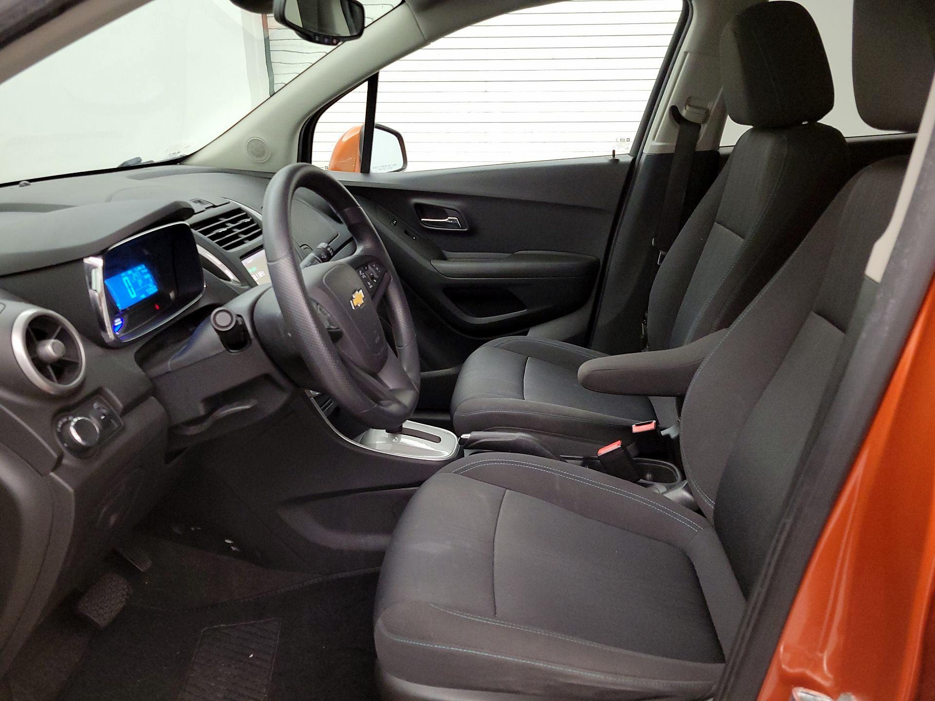 Thumbnail: 2016 Chevrolet Trax - 11