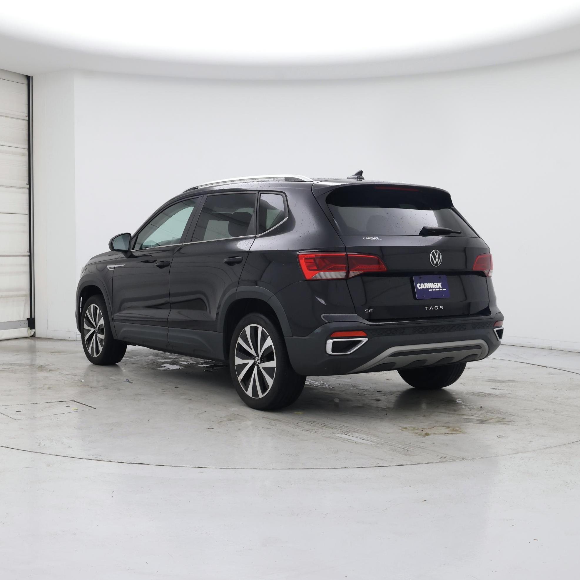 Thumbnail: 2022 Volkswagen Taos - 2