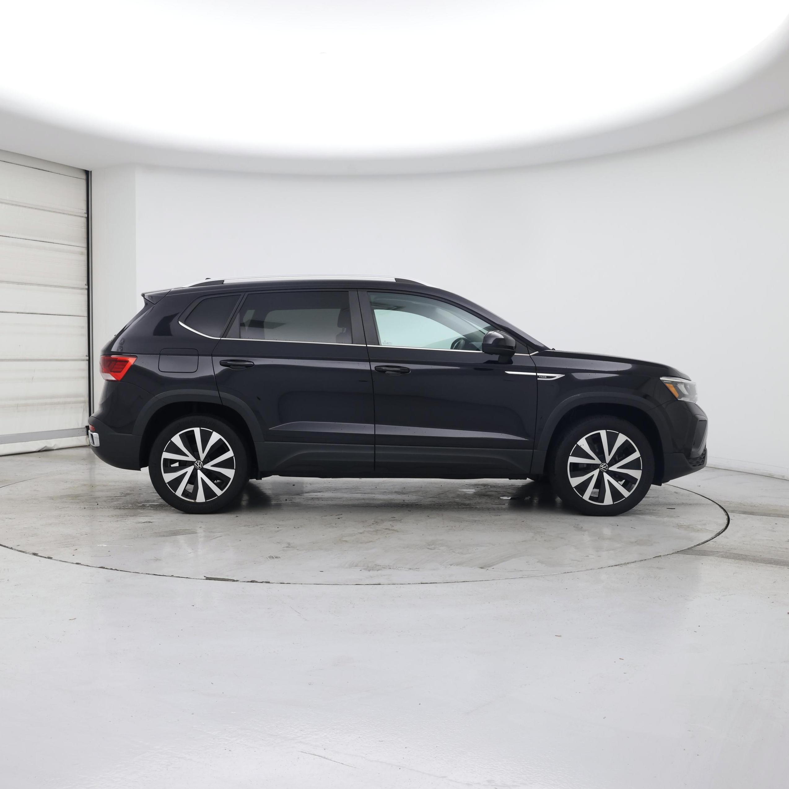 Thumbnail: 2022 Volkswagen Taos - 7