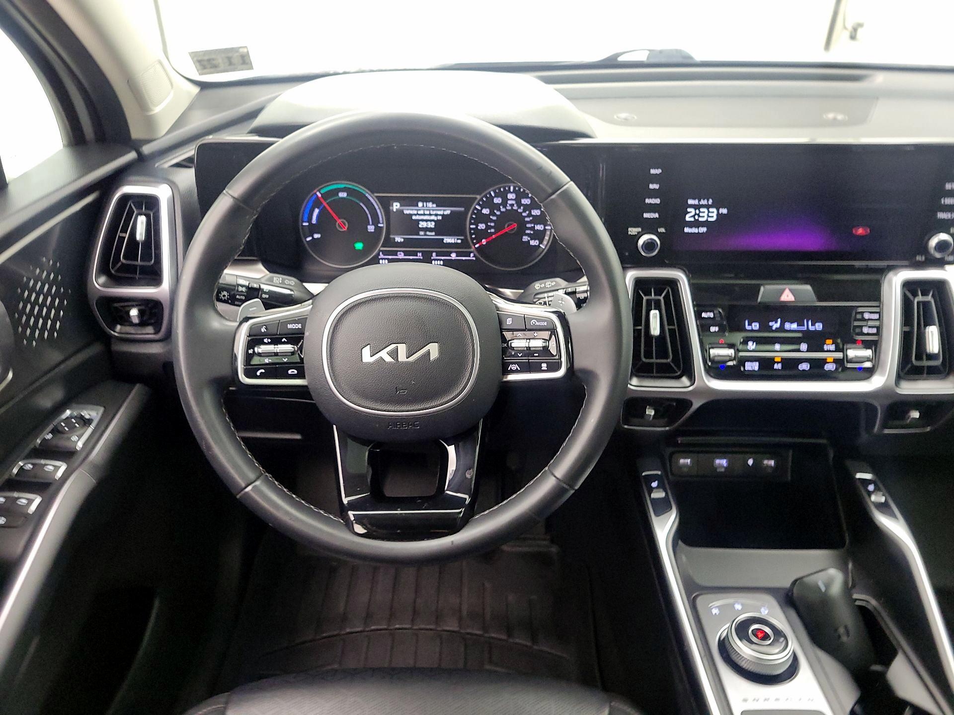 Thumbnail: 2023 Kia Sorento - 10