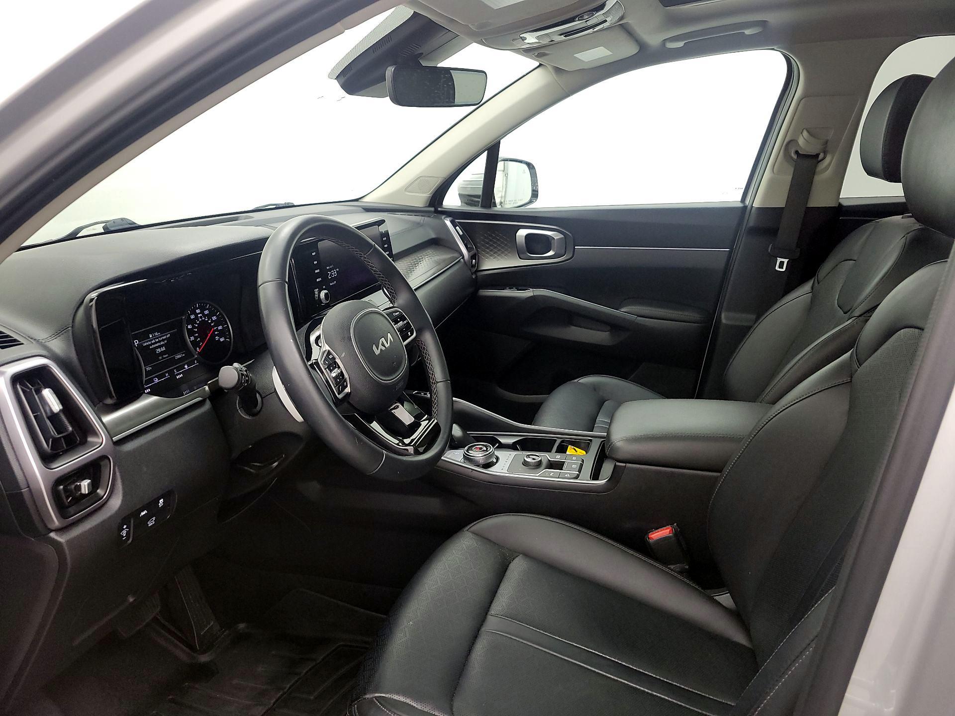 Thumbnail: 2023 Kia Sorento - 11