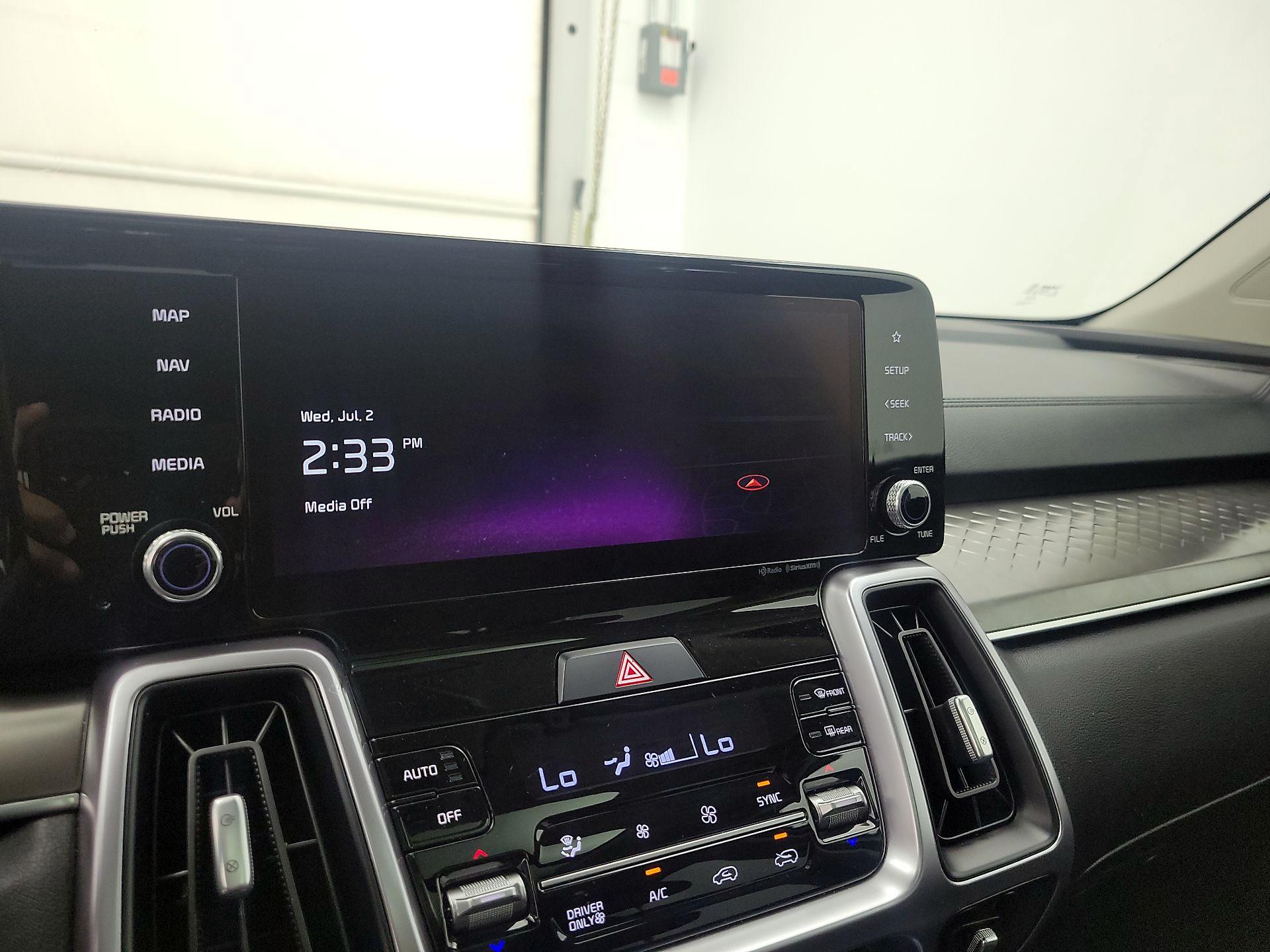 Thumbnail: 2023 Kia Sorento - 15