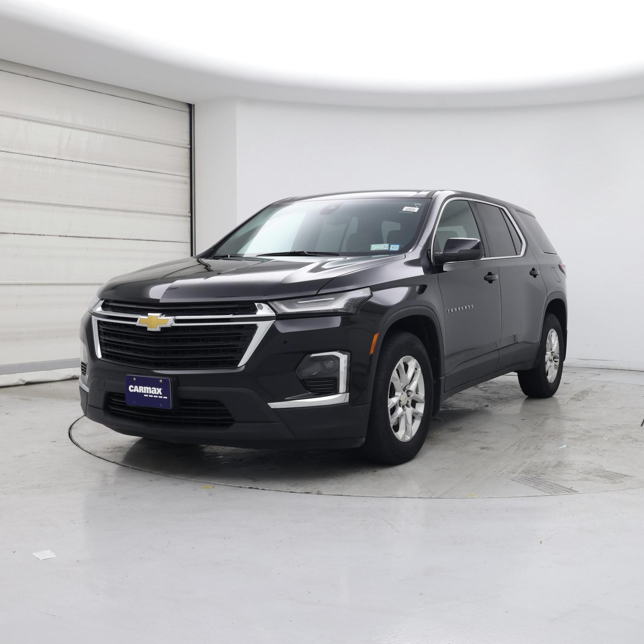 Thumbnail: 2023 Chevrolet Traverse - 4