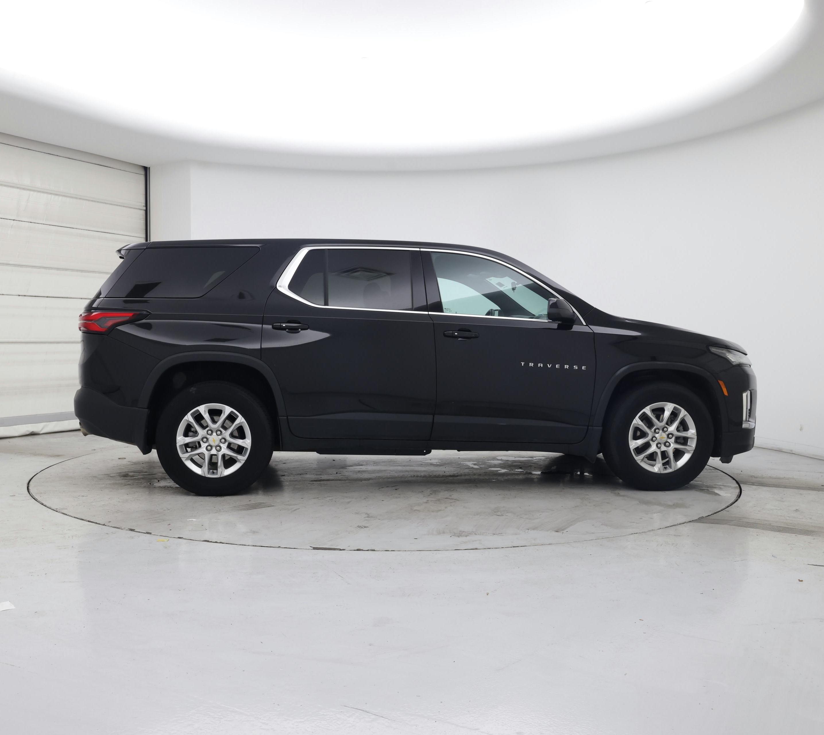 Thumbnail: 2023 Chevrolet Traverse - 7