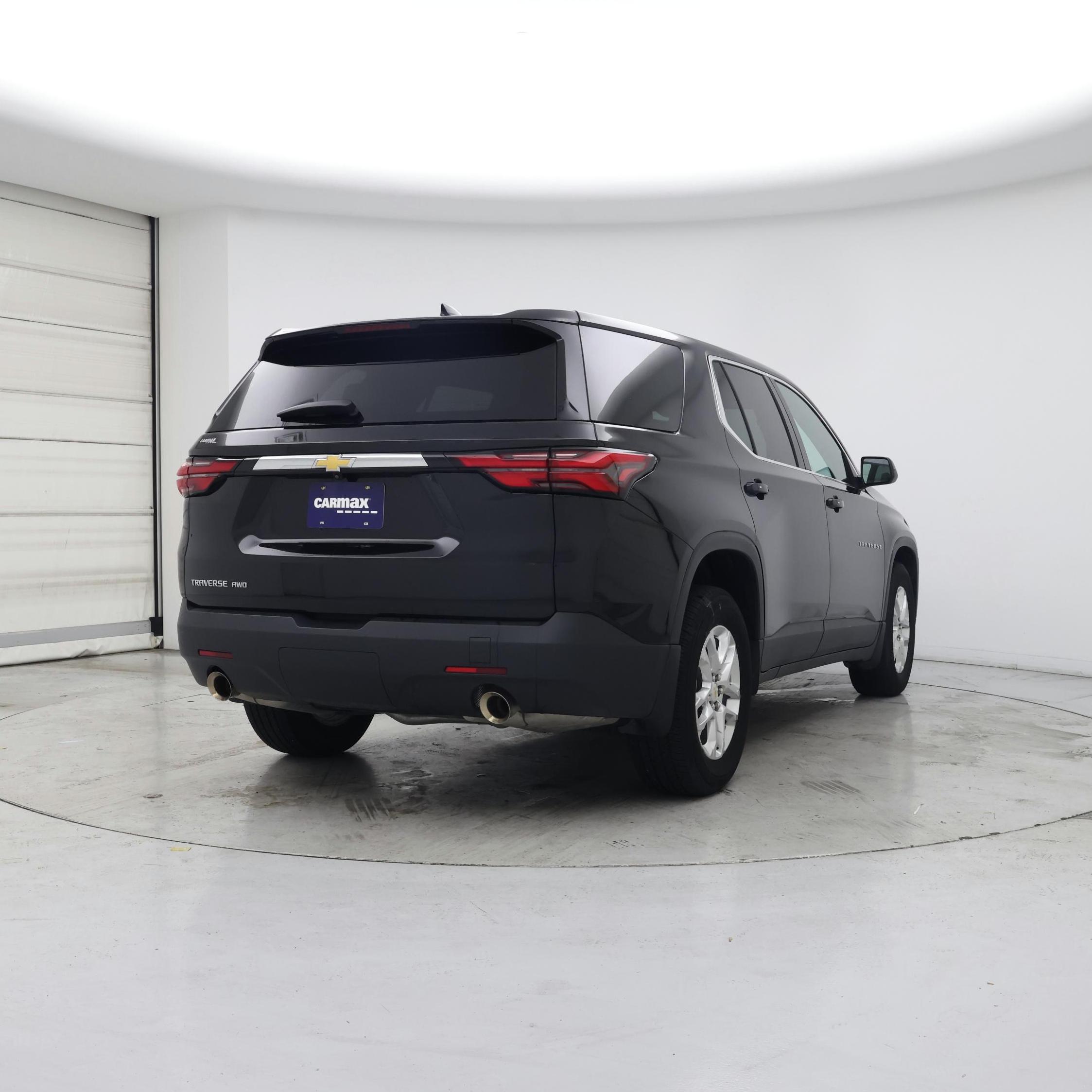 Thumbnail: 2023 Chevrolet Traverse - 8